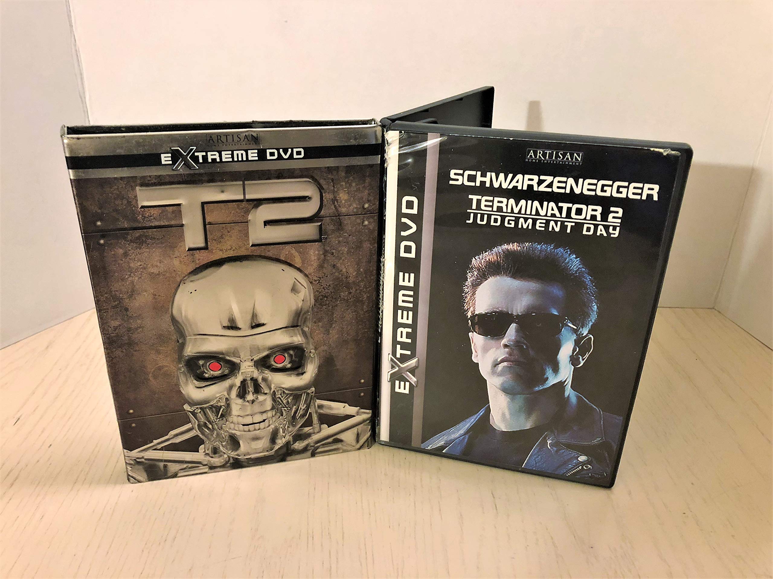 Terminator 2: Judgment Day (Extreme DVD) used book depot