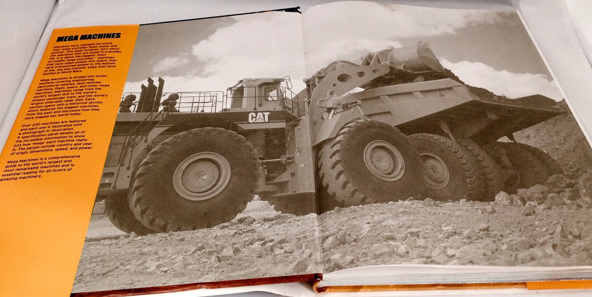 Mega Machines: The Biggest Machines Ever Built : Ships, Planes, Trains, Cars, Rockets, Diggers, Cranes, Trucks used book depot