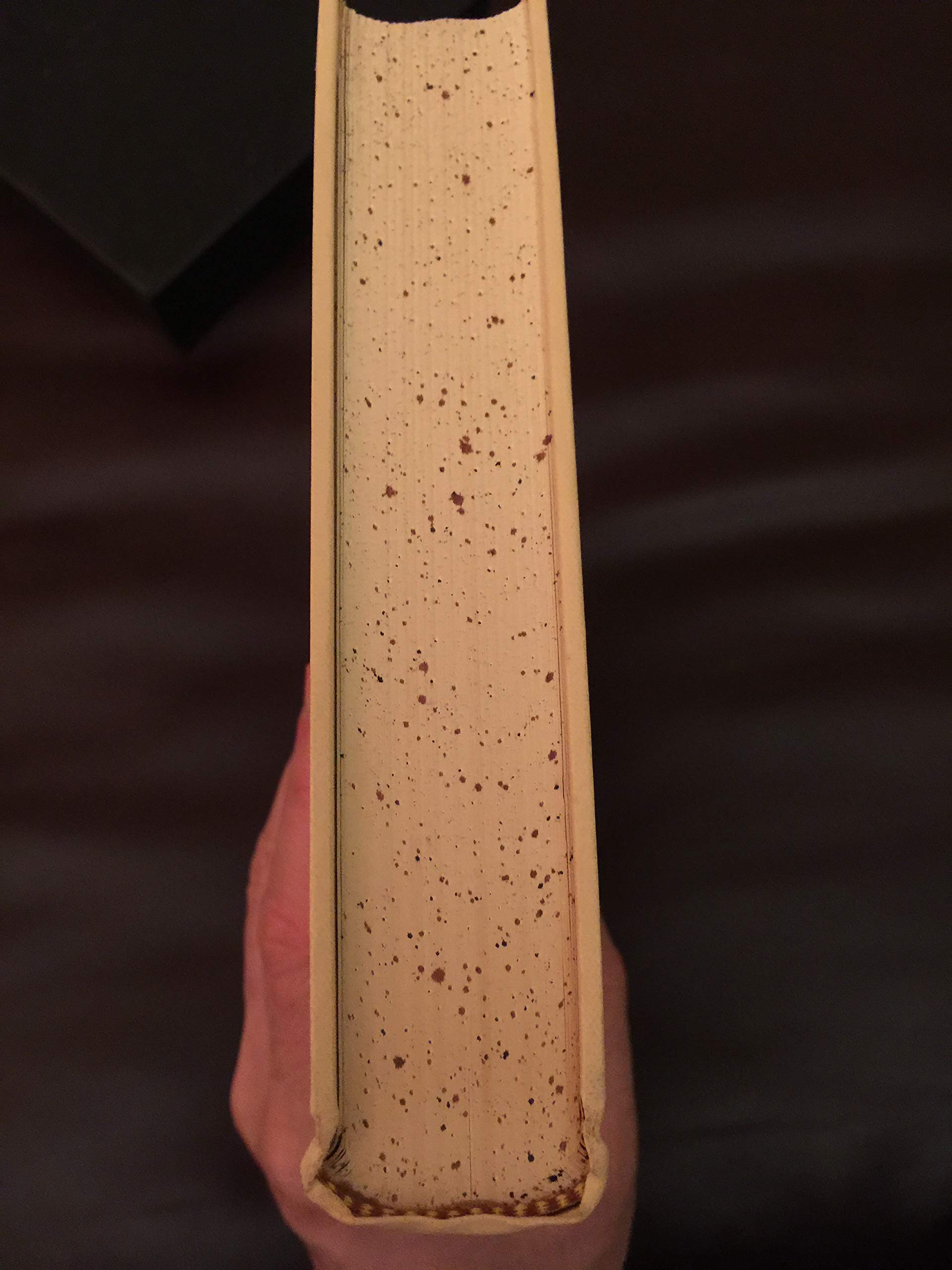 Gulliver's Travels (The Heritage Press Edition in Slipcase) used book depot