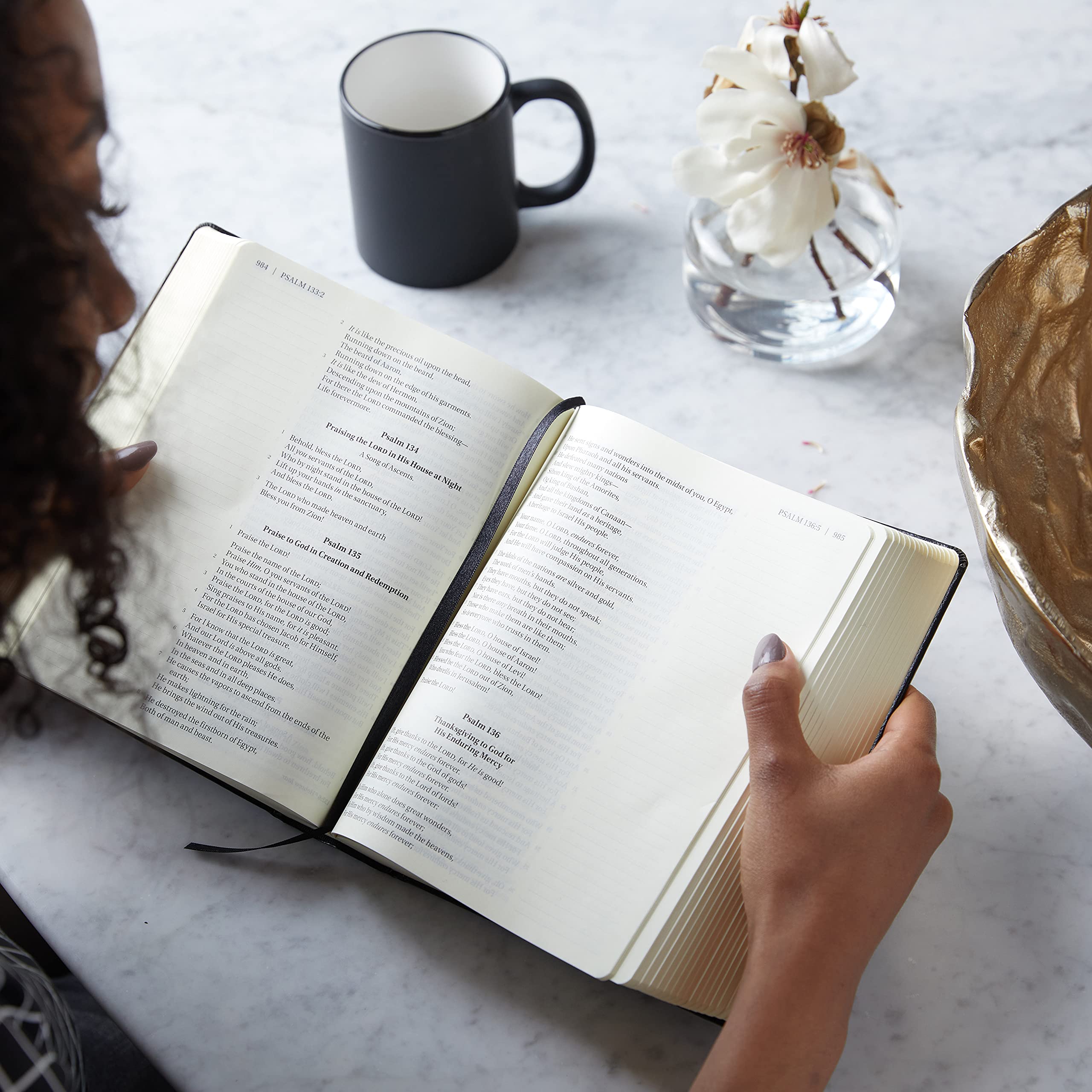 NKJV, Journal the Word Bible, Large Print, Cloth over Board, Blue Floral, Red Letter: Reflect, Journal, or Create Art Next to Your Favorite Verses