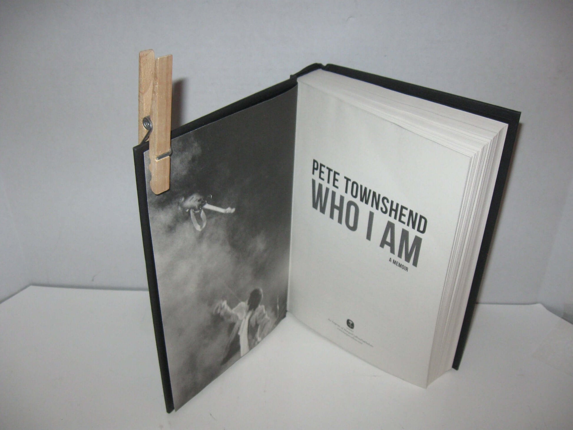 Who I Am: A Memoir used book depot