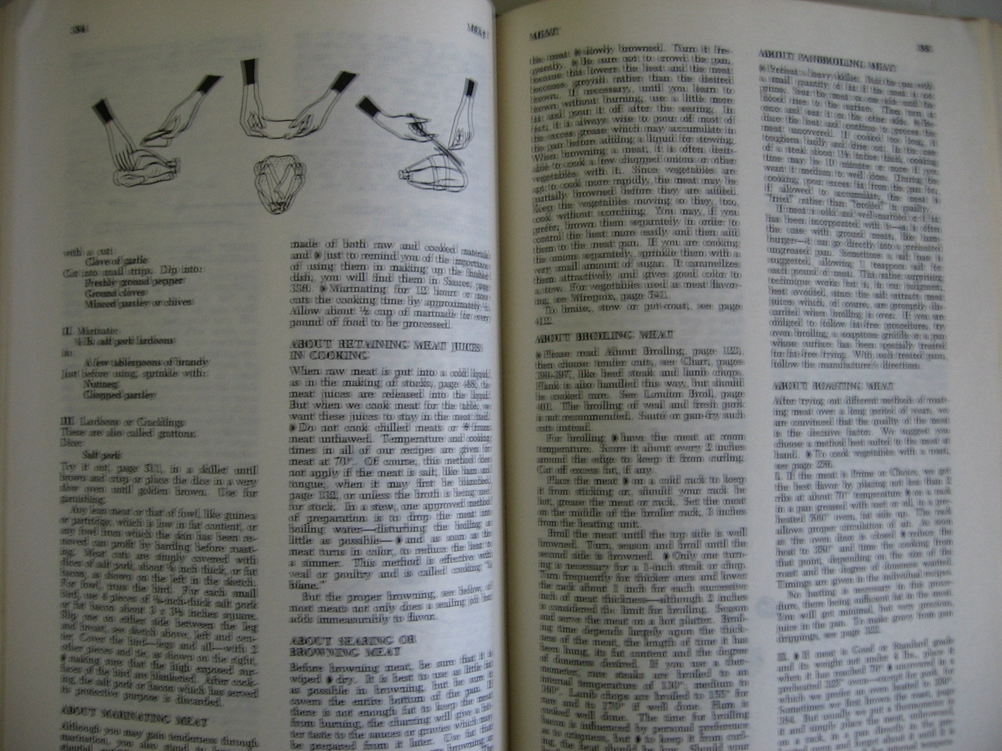 Joy of Cooking - Revised & Enlarged Over 4300 Recipes, 1200 New Recipes & New Illustrations)