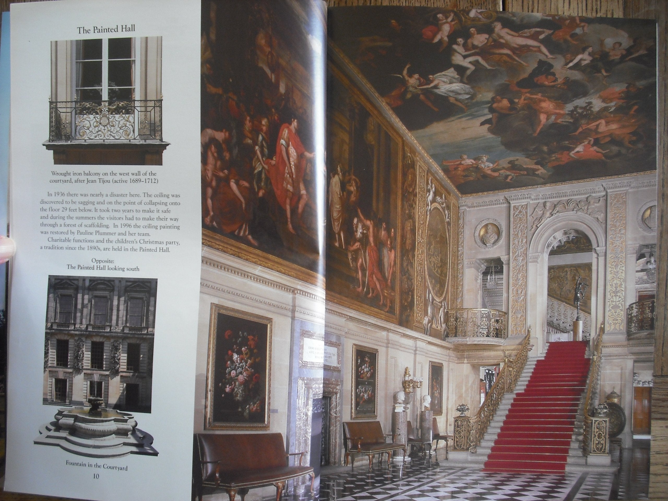 Chatsworth: The Home of the Duke and Duchess of Devonshire (Great Houses of Britain) used book depot