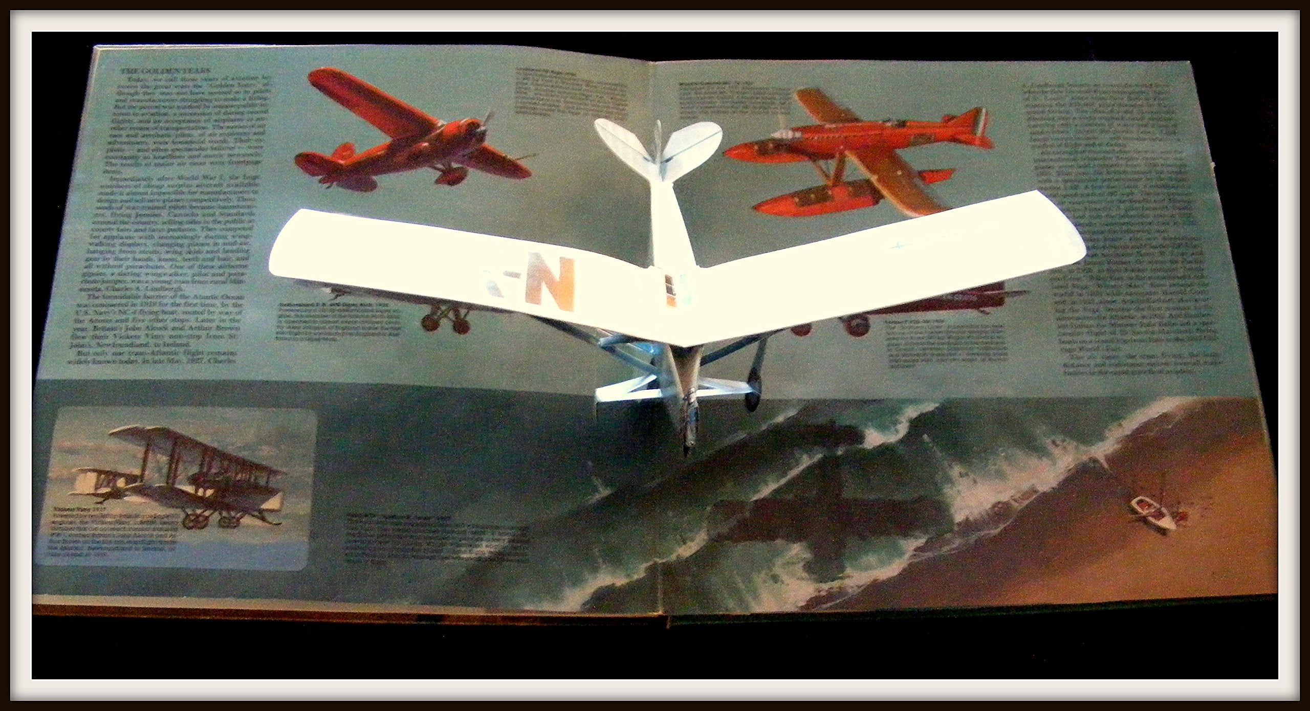 Flight: Great Planes of the Century (Pop-Up Book)