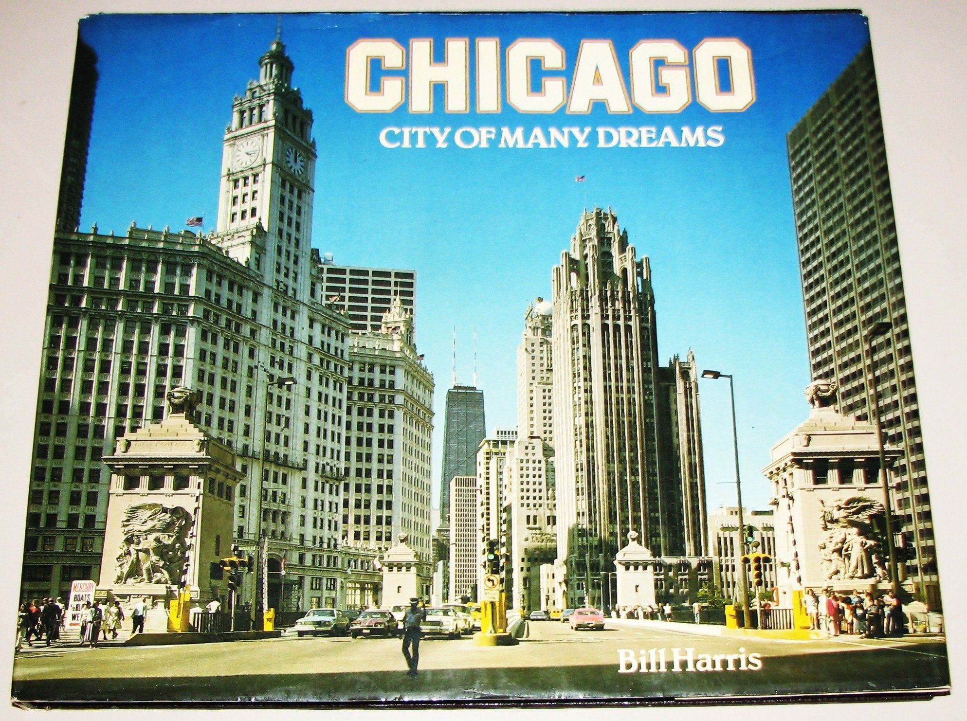 Chicago: City Of Many Dreams used book depot