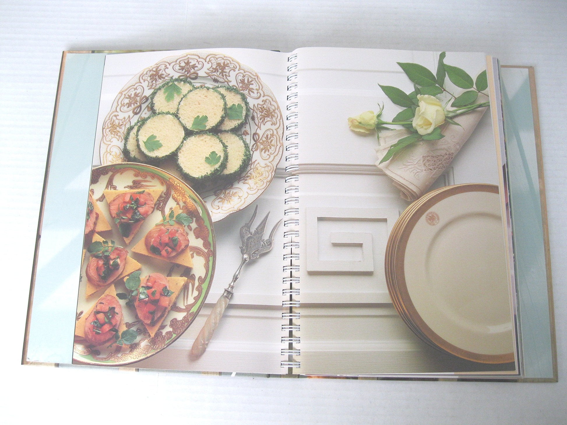 Come on in: Recipes from the Junior League of Jackson, Mississippi used book depot