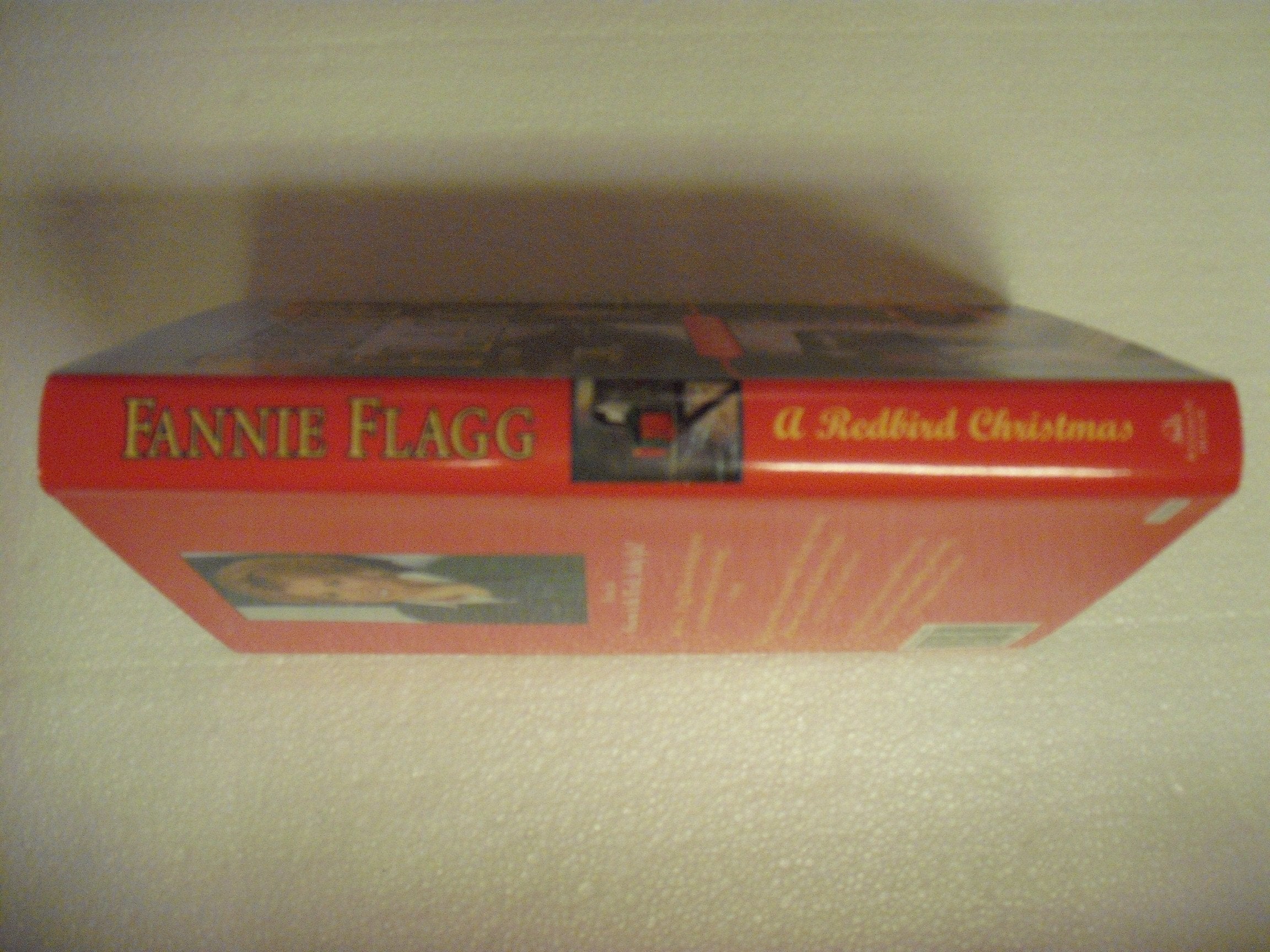 A Redbird Christmas: A Novel