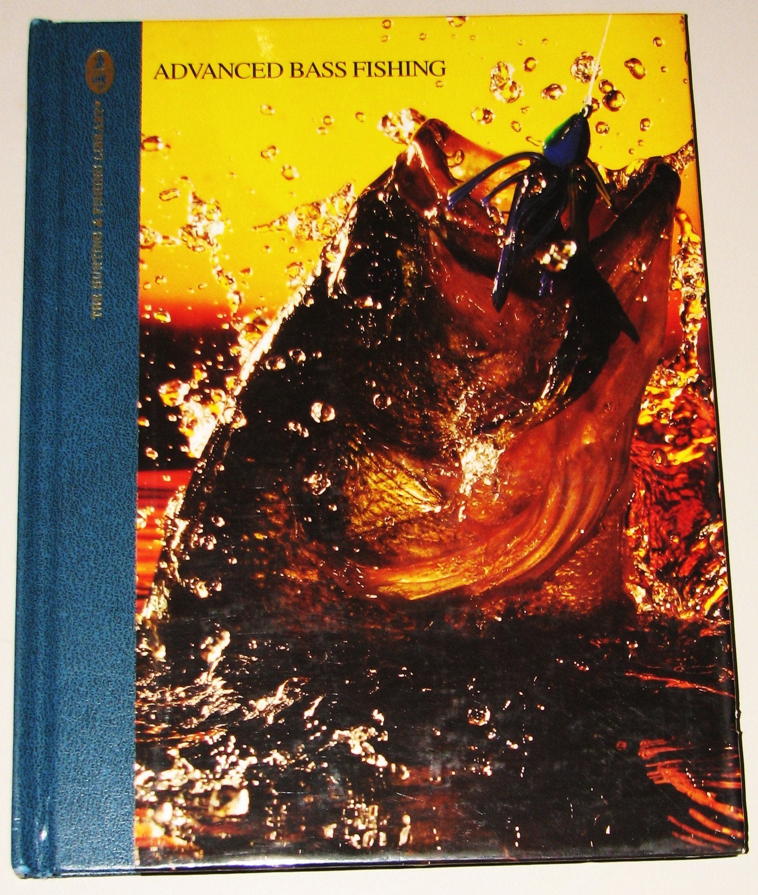 Advanced Bass Fishing (The Hunting & Fishing Library) used book depot