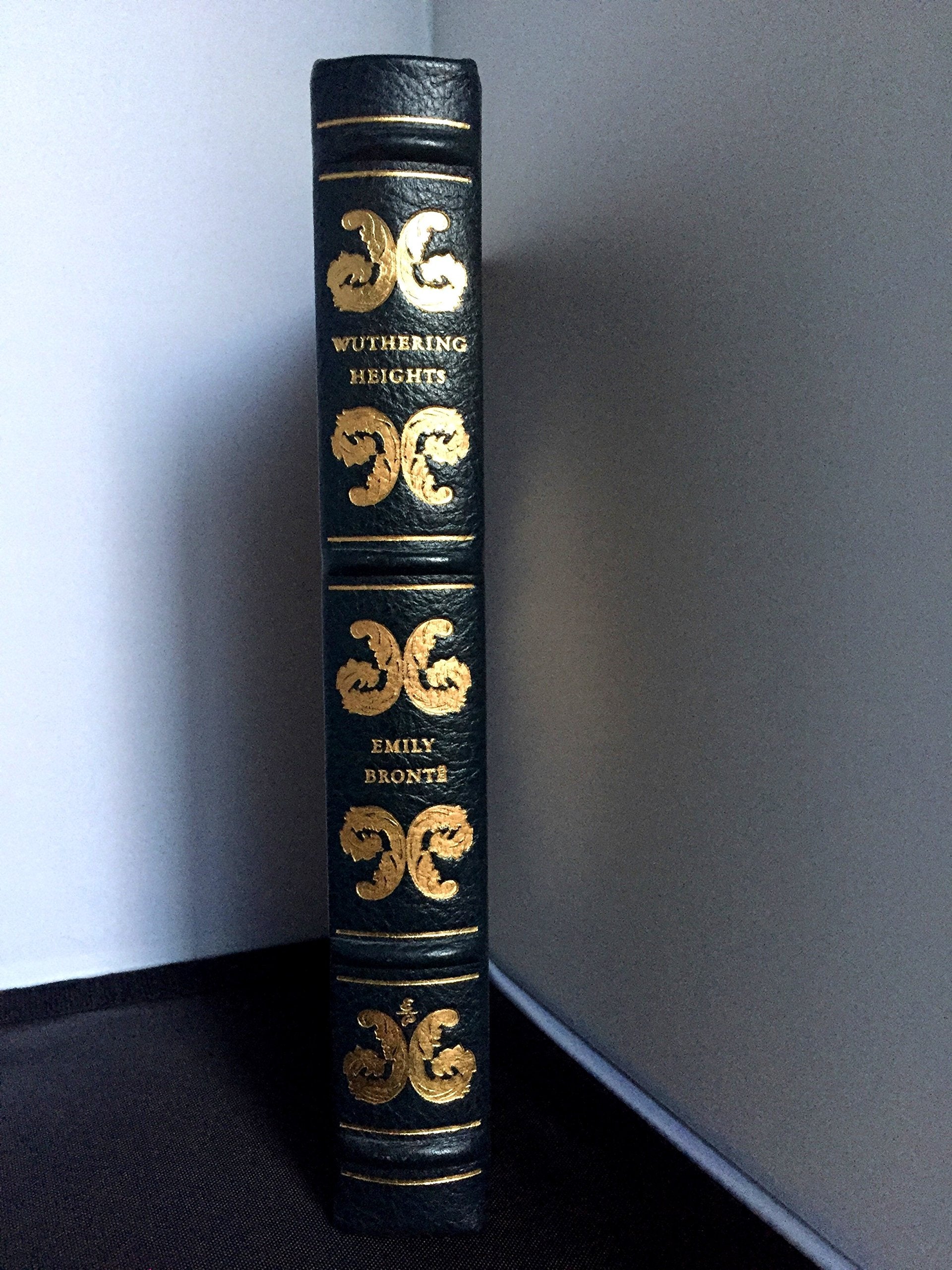 Wuthering Heights, Collector's Edition (100 Greatest Books Ever Written) used book depot