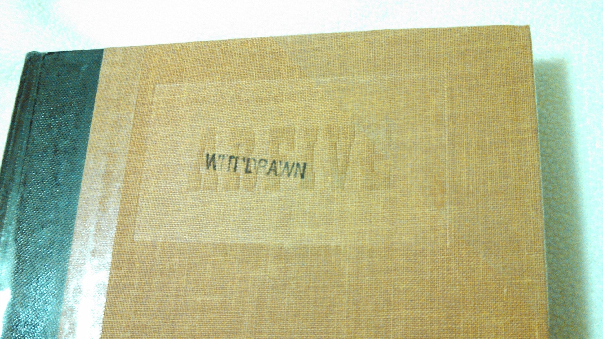ARFIVE. used book depot