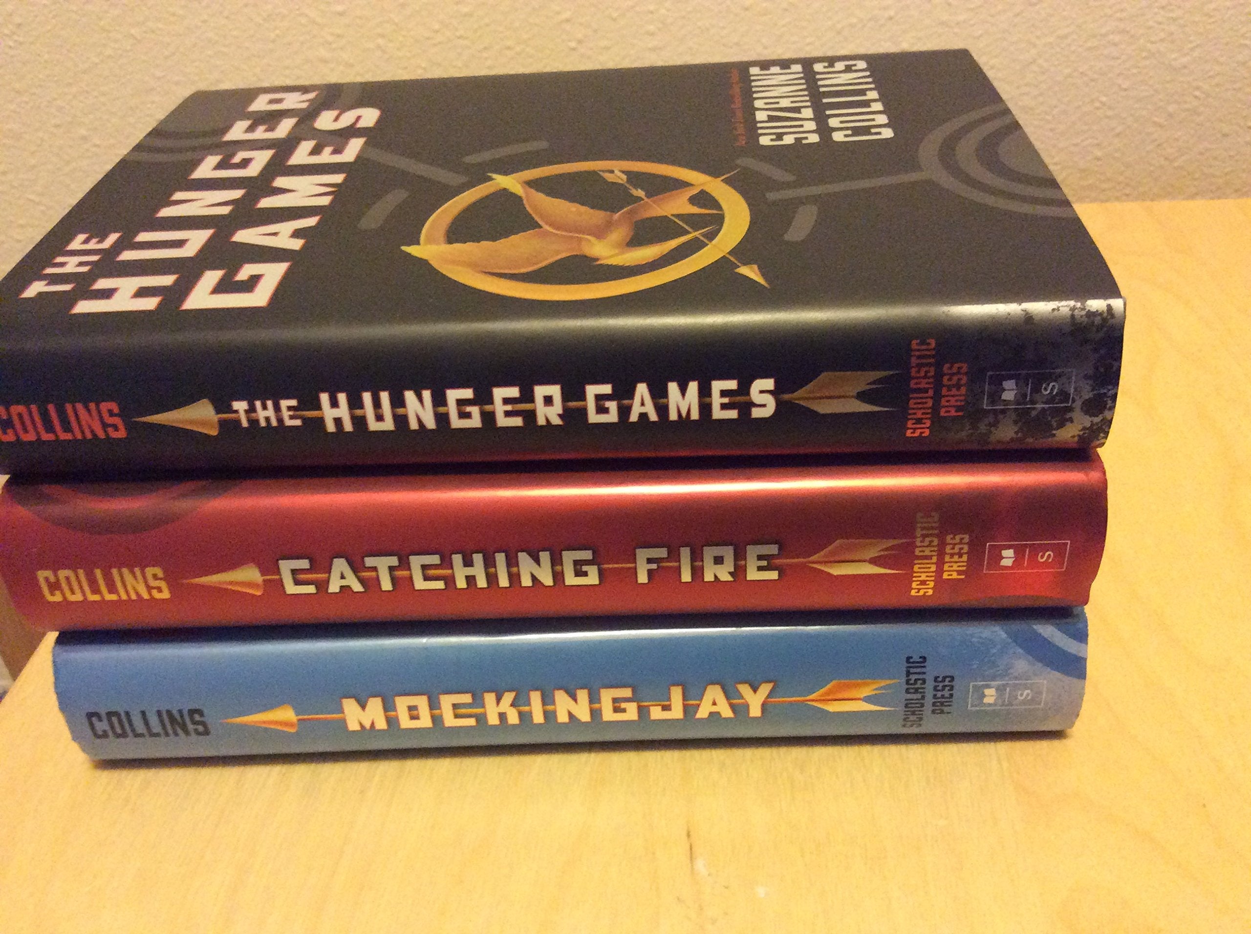 Hunger Games Trilogy Classic [Hardcover] by SuzanneCollins [Hardcover] used book depot