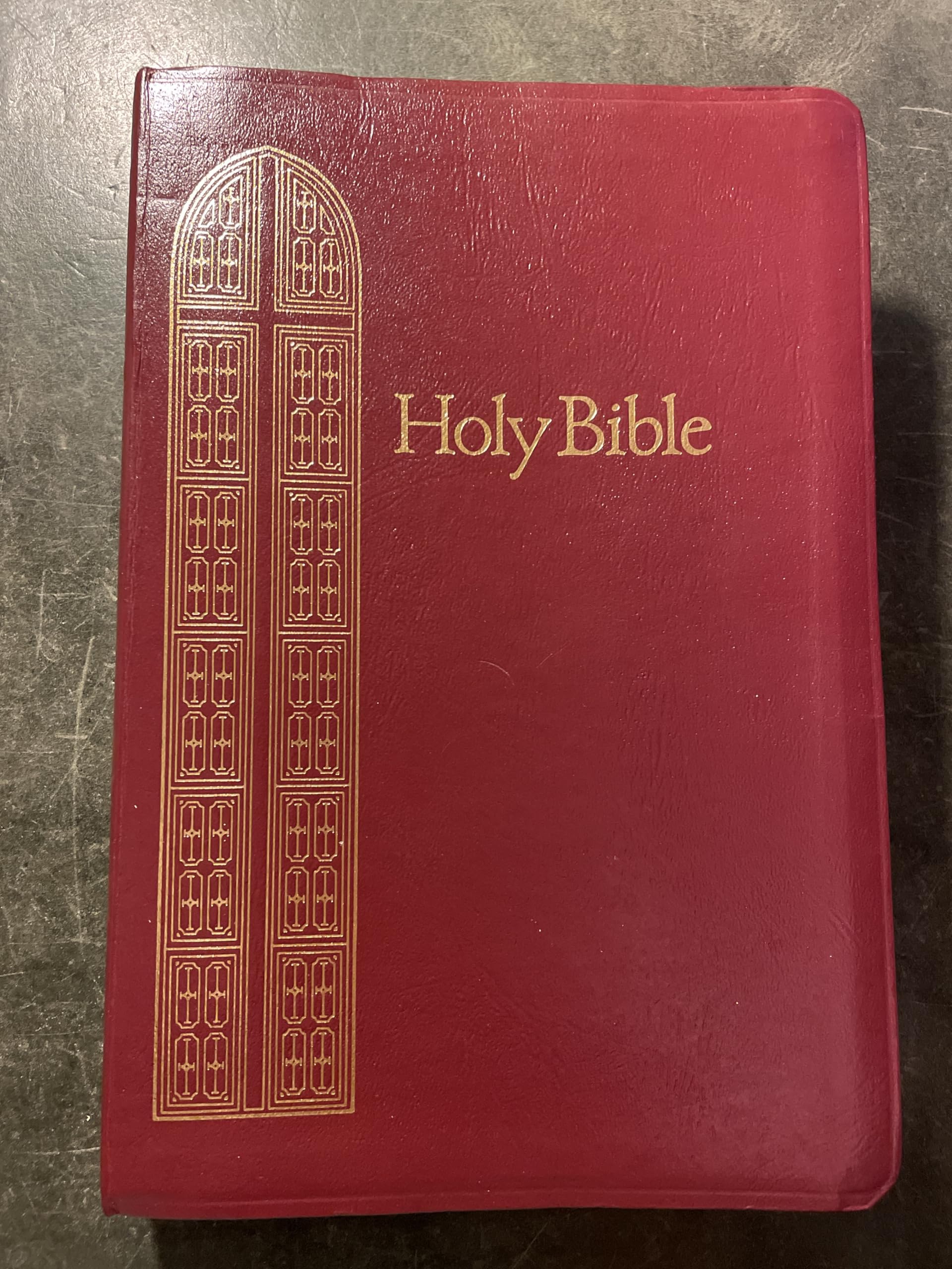 Holy Bible,KJV, Giant Print, Red Letter Edition, Concordance Leather cover burgundy 885CBG 1990 used book depot