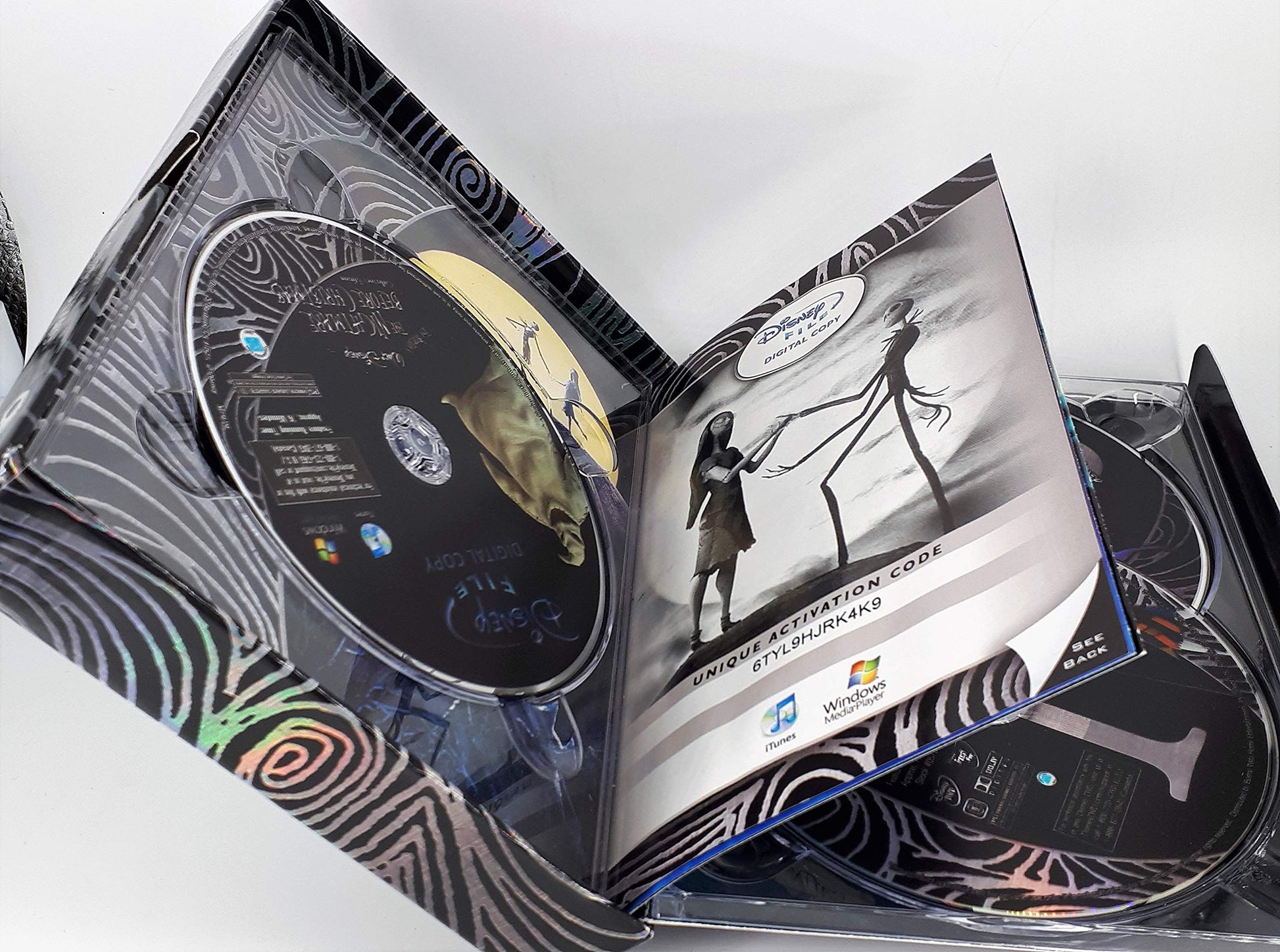 The Nightmare Before Christmas (Two-Disc Collector's Edition) used book depot