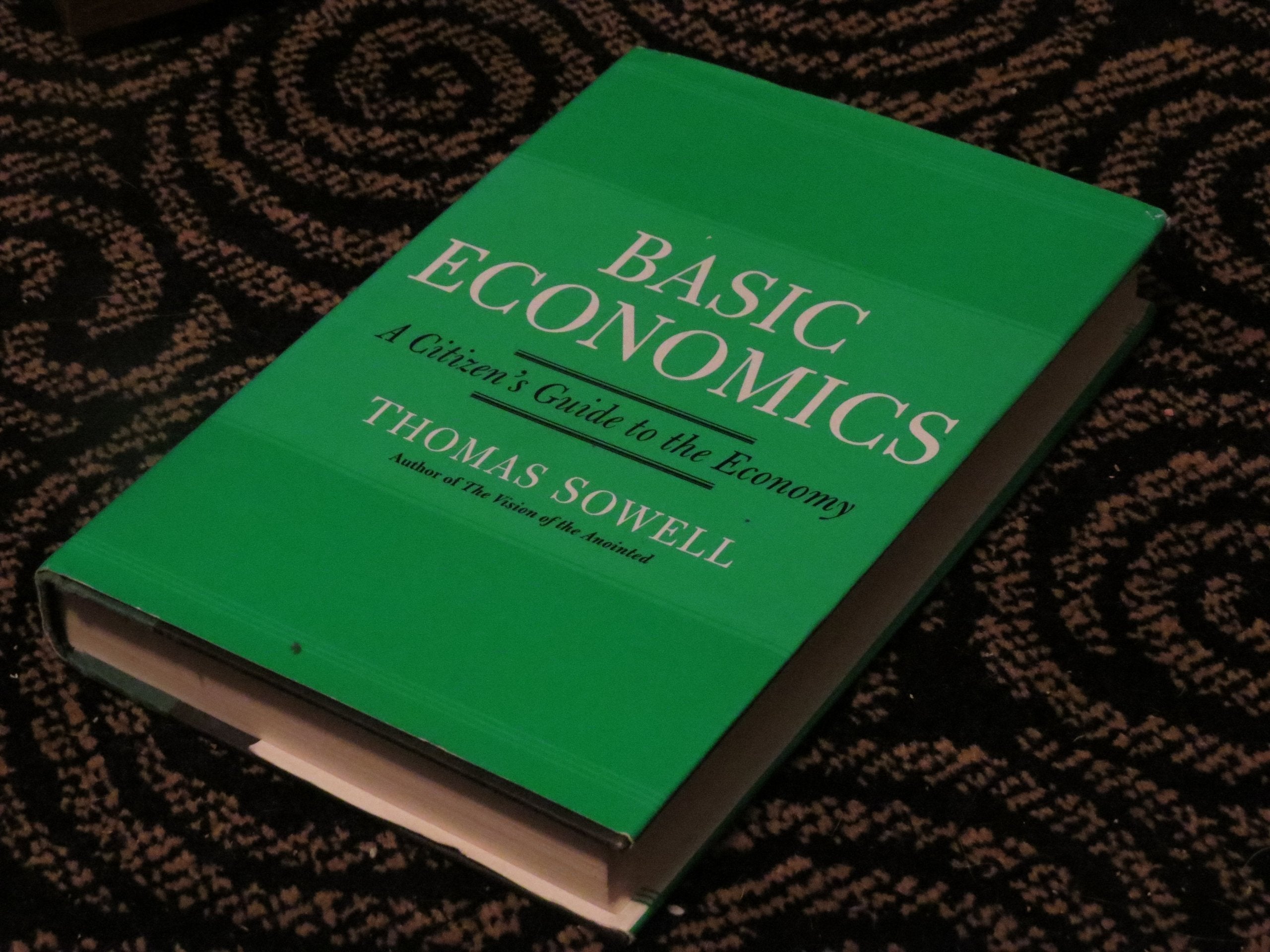 Basic Economics: A Citizen's Guide to the Economy used book depot