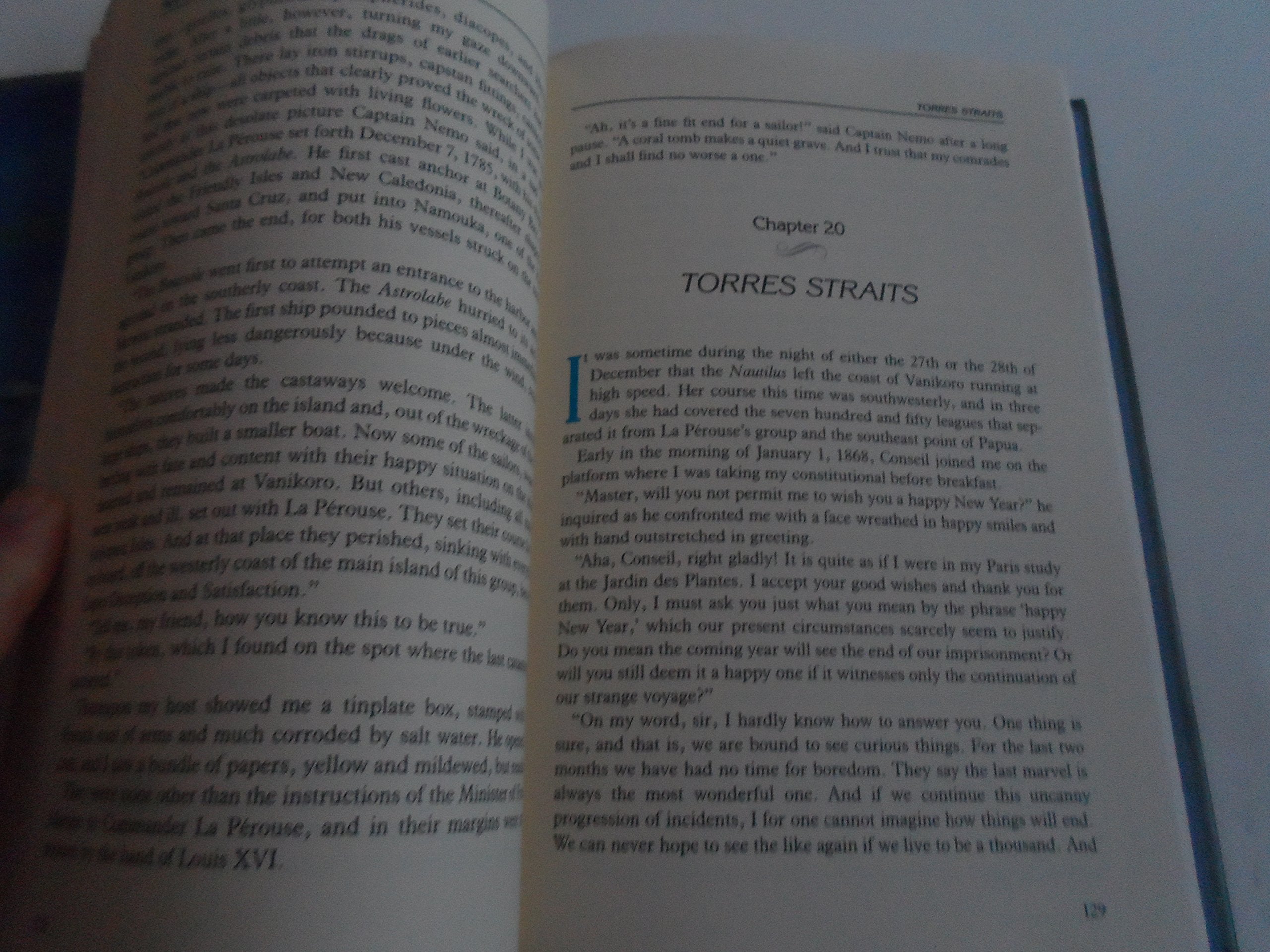 Twenty Thousand Leagues under the Sea (World's Best Reading) used book depot