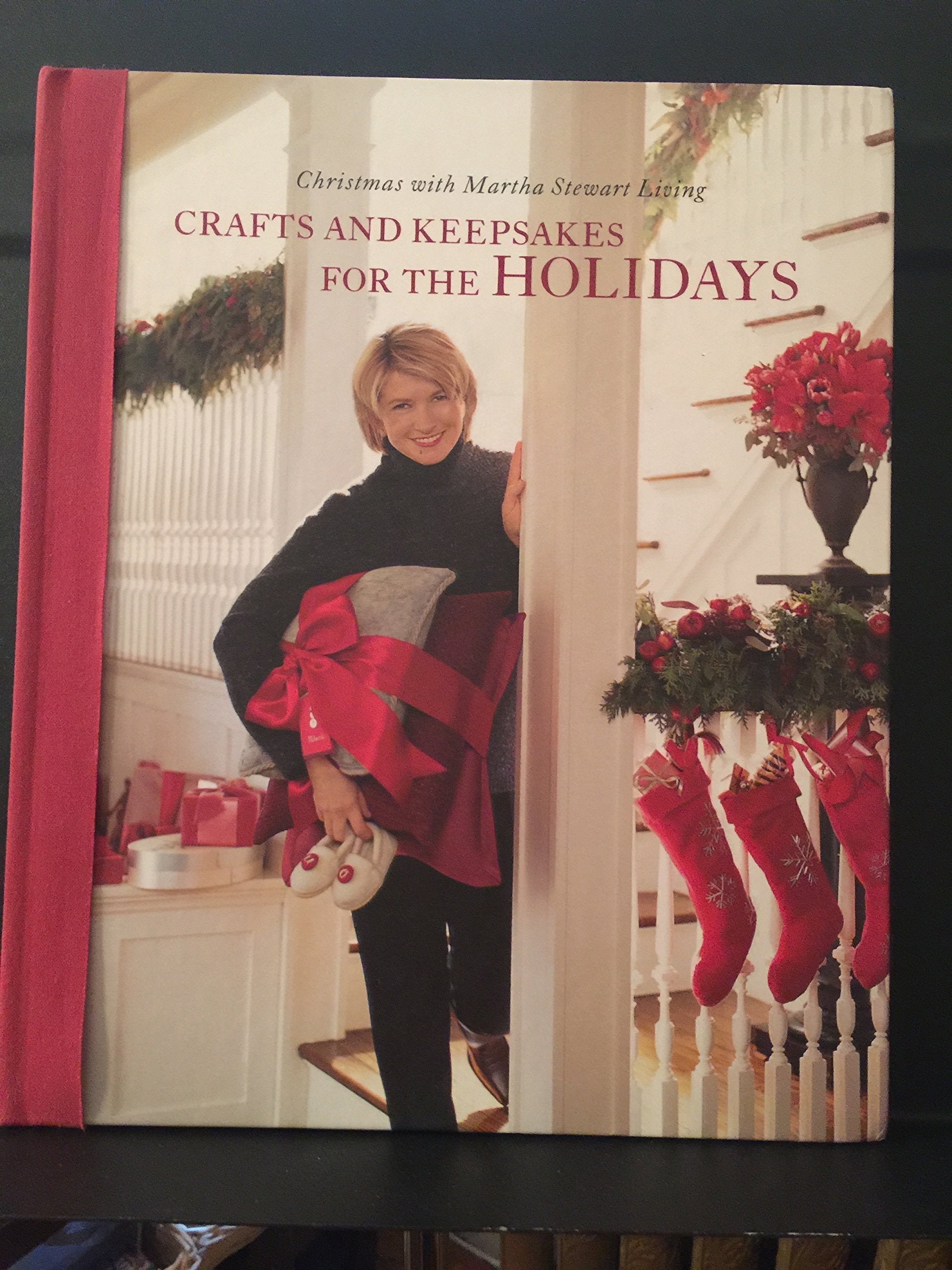 Crafts and Keepsakes for the Holidays (Christmas With Martha Stewart Living) used book depot