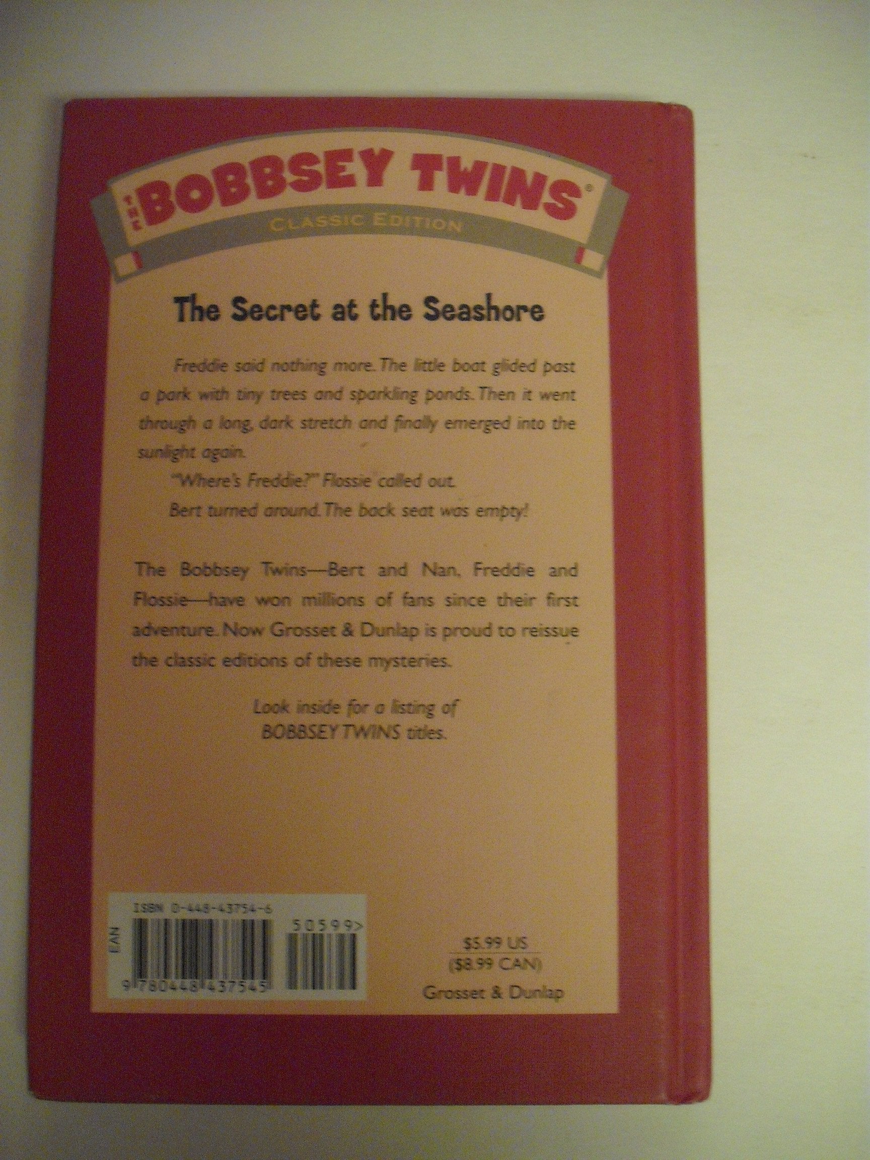 The Secret at the Seashore (Bobbsey Twins #3) used book depot