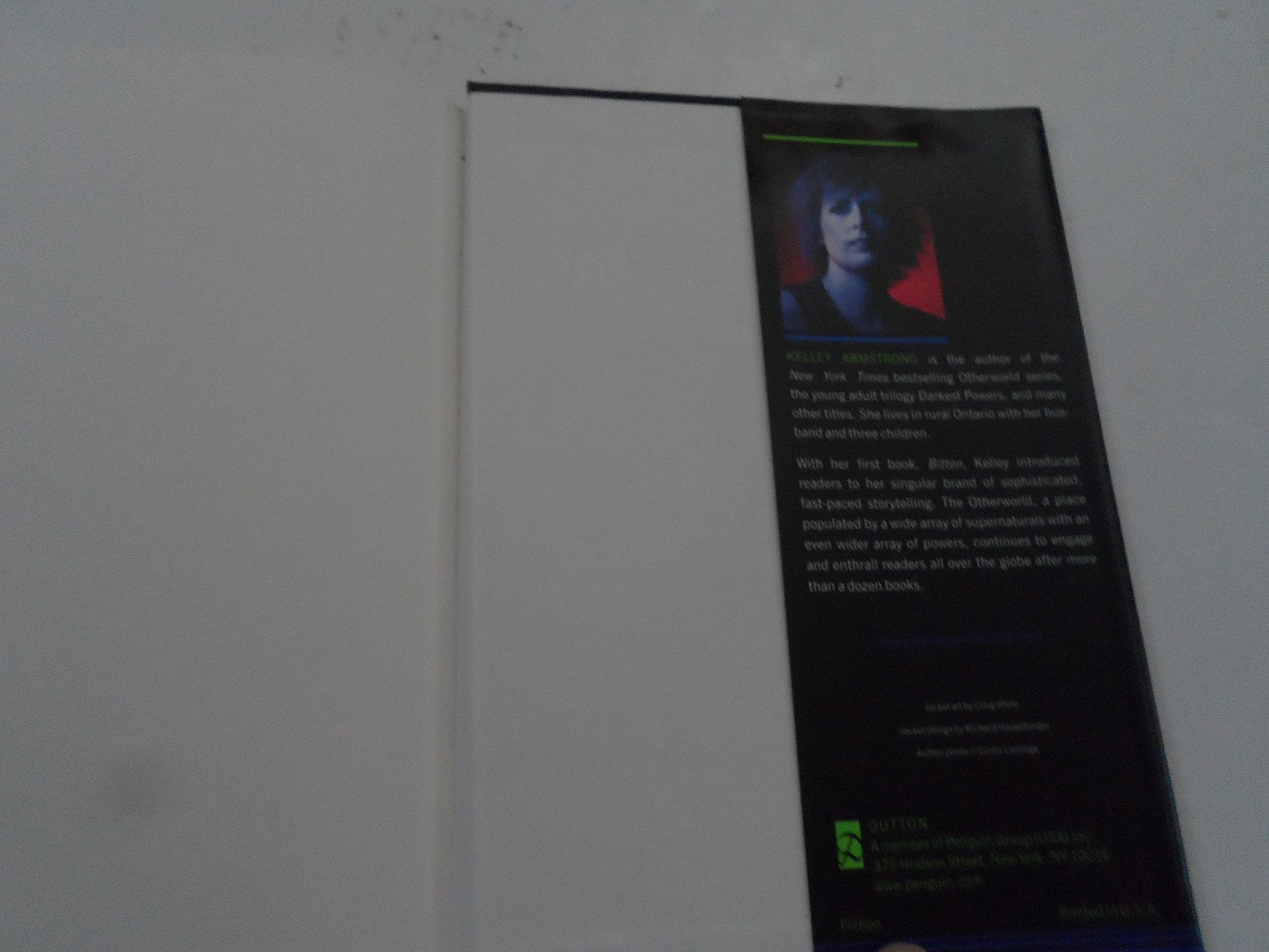 Waking the Witch (Women of the Otherworld) used book depot
