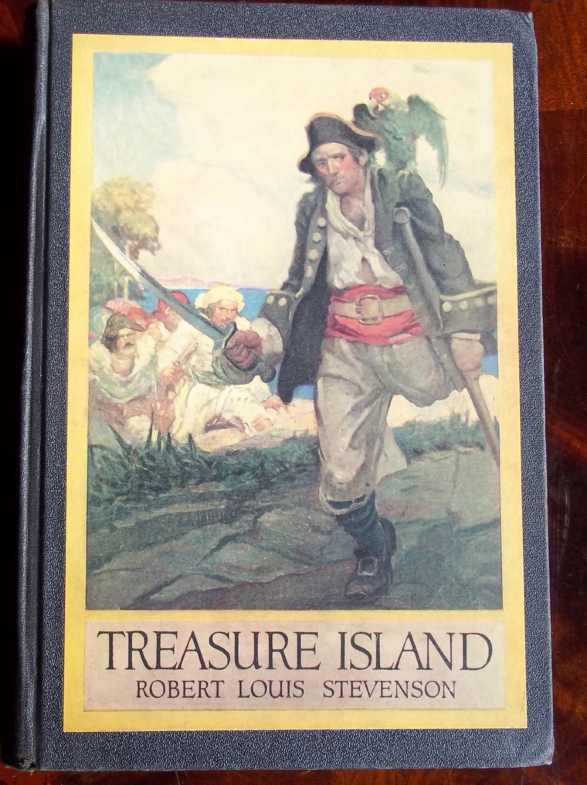Treasure Island By Robert Louis Stevenson [With Over 100 Decorations and Illustrations]