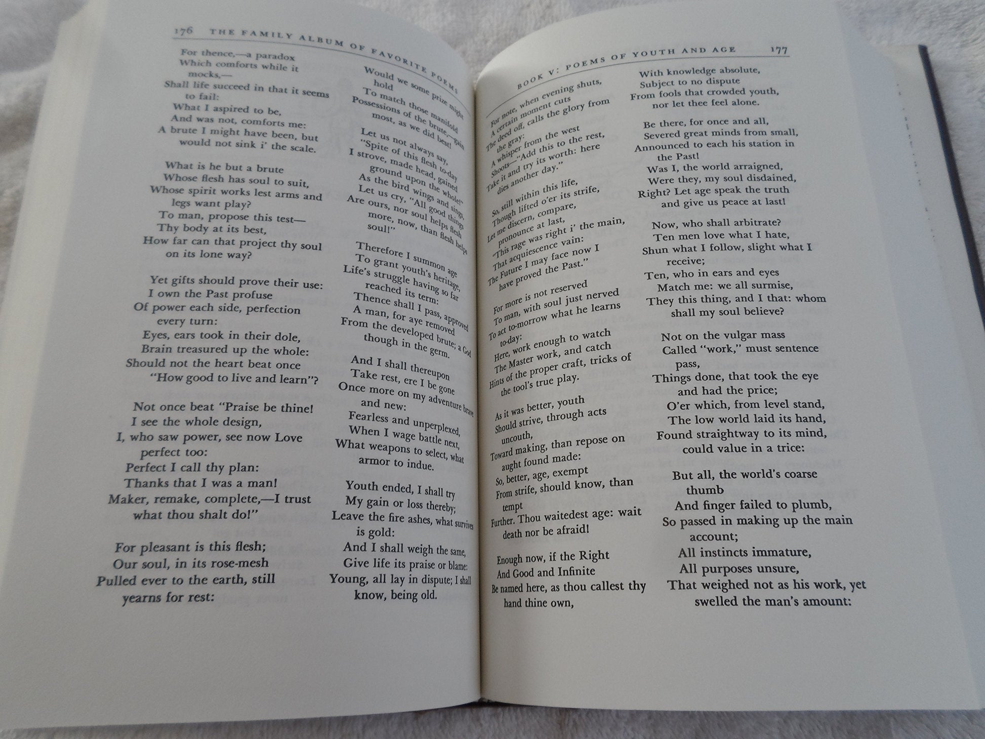 The Family Album of Favorite Poems used book depot