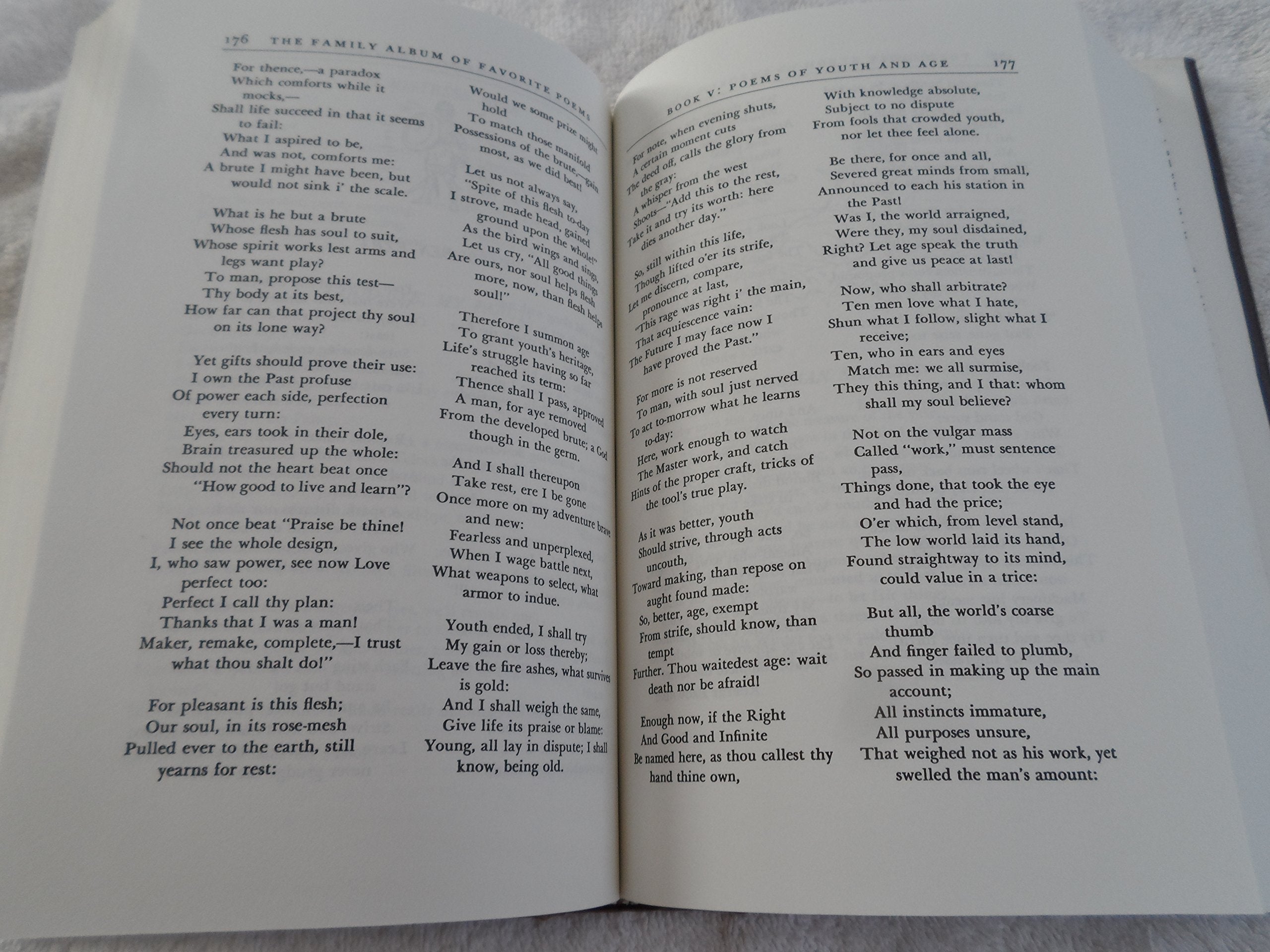 The Family Album of Favorite Poems used book depot