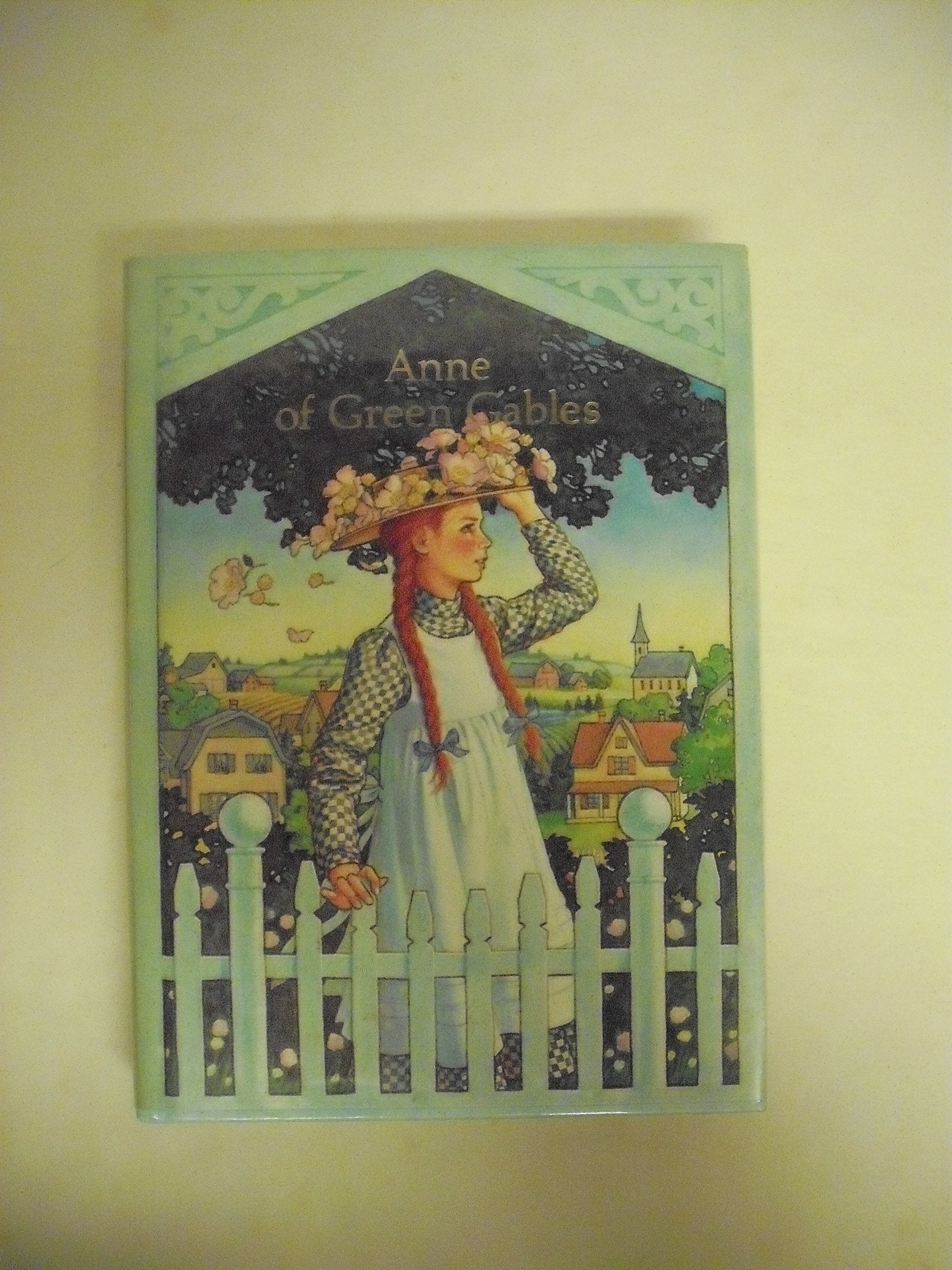 Anne of Green Gables (Illustrated Junior Library) used book depot