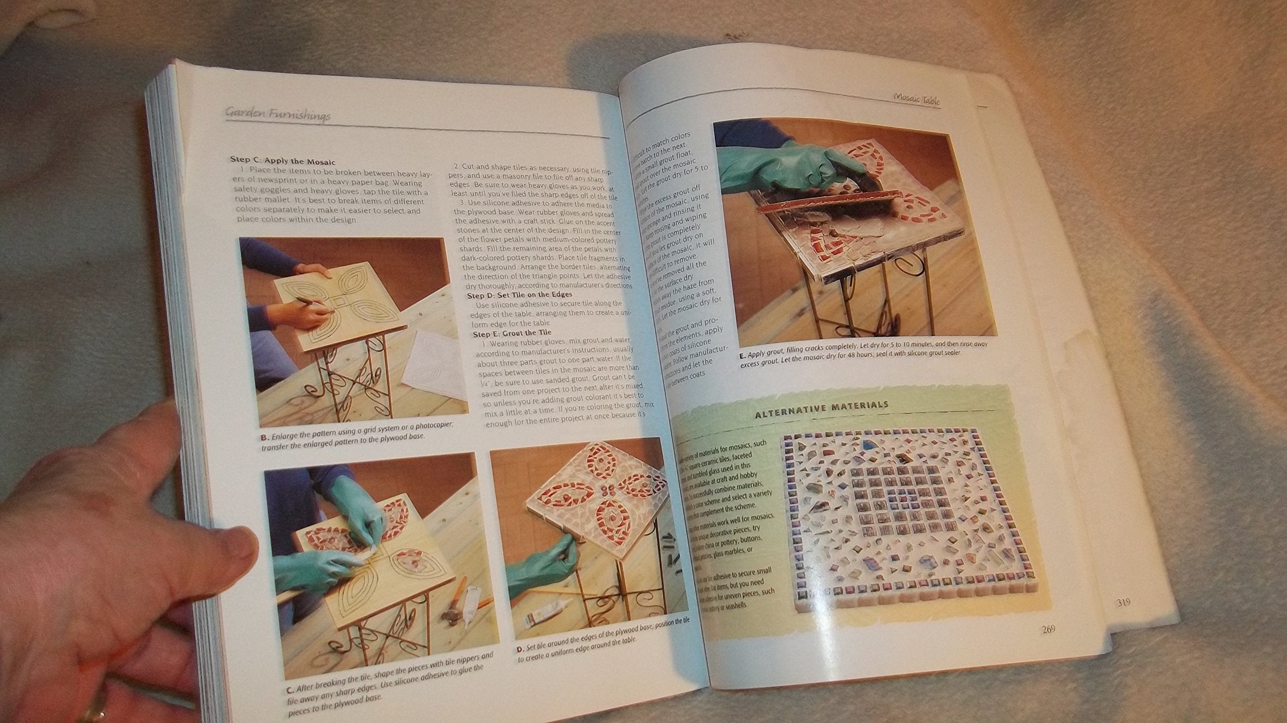 The Complete Guide to Creative Landscapes : Designing, Building, and Decorating Your Outdoor Home (Black & Decker Home Improvement Library)