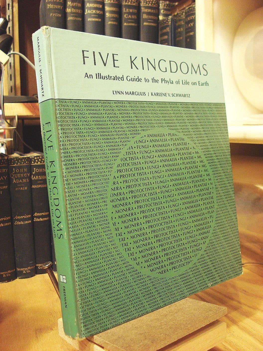 Five kingdoms: An illustrated guide to the phyla of life on earth used book depot