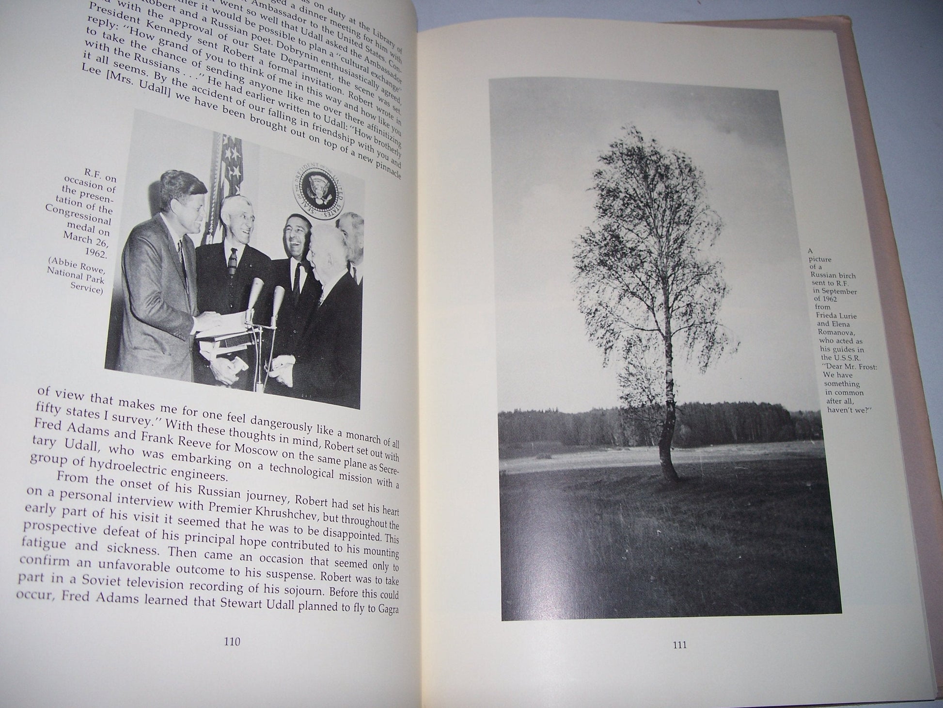Robert Frost: A Pictorial Chronicle used book depot