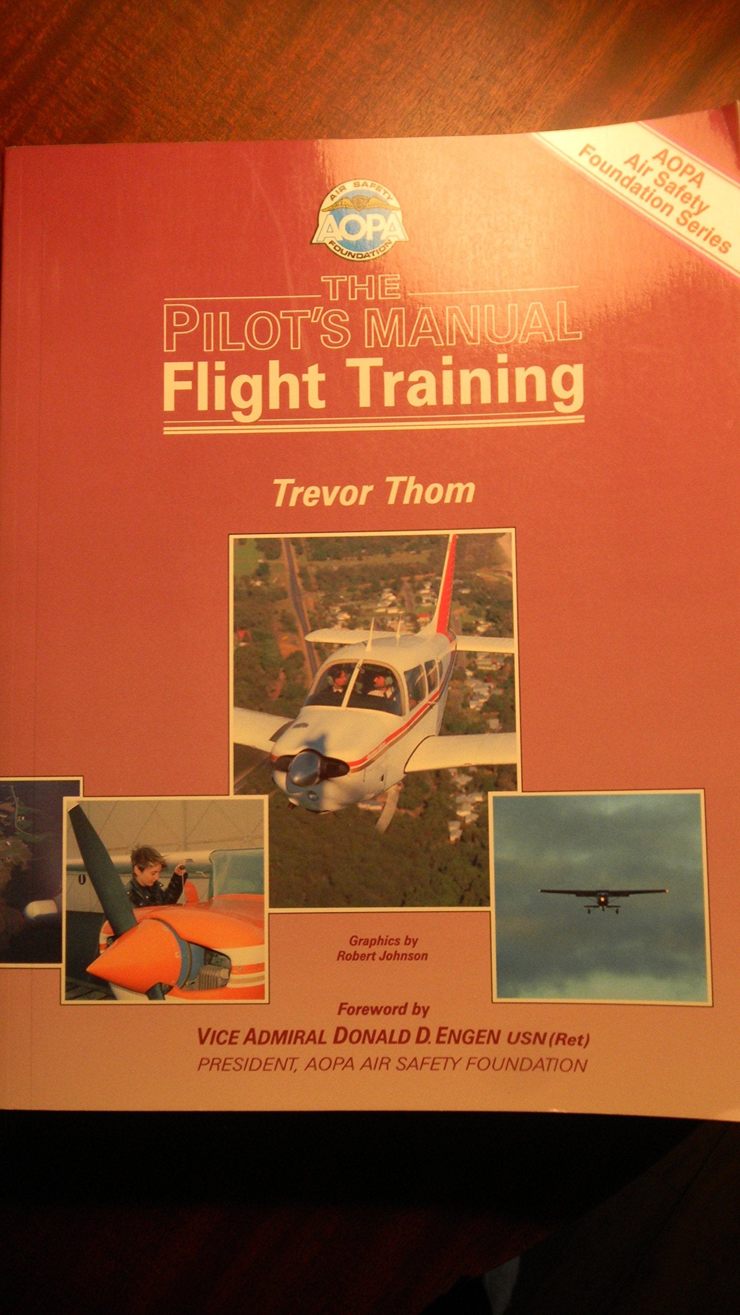 The pilot's manual (AOPA Air Safety Foundation series) used book depot