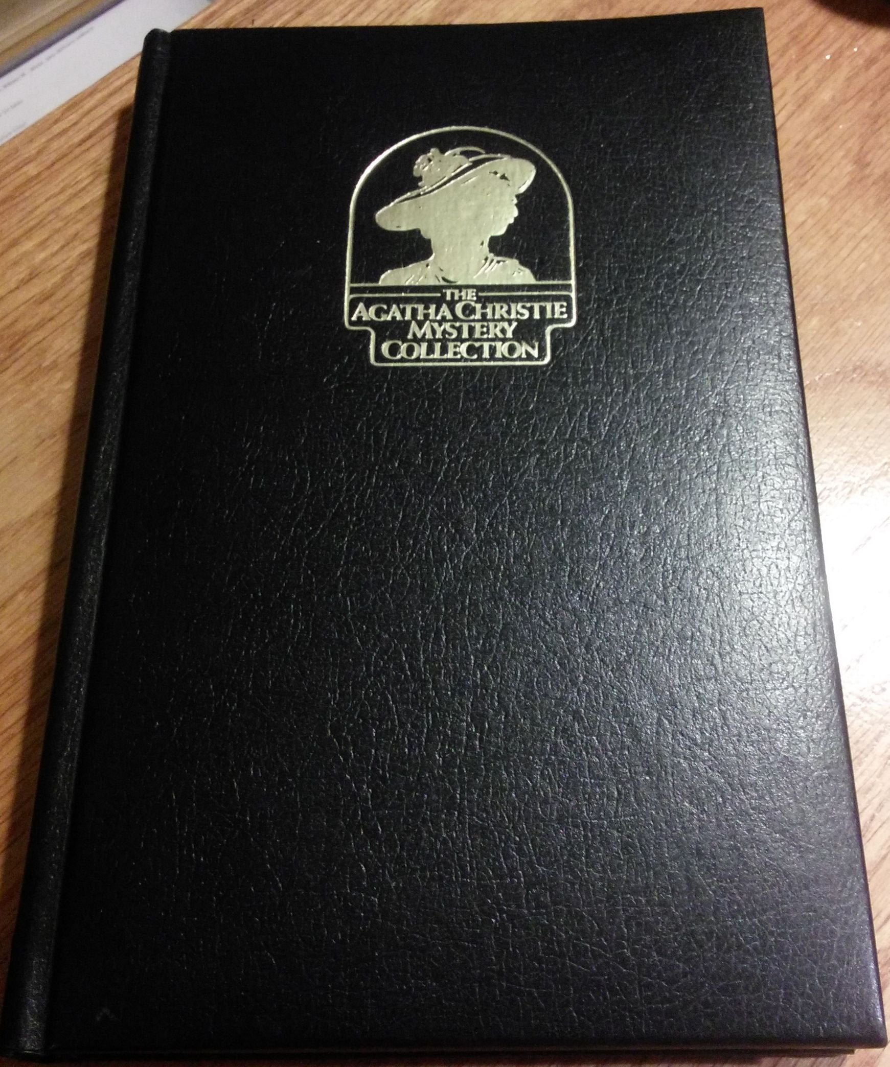 The Murder of Roger Ackroyd (The Agatha Christie Mystery Collection) used book depot