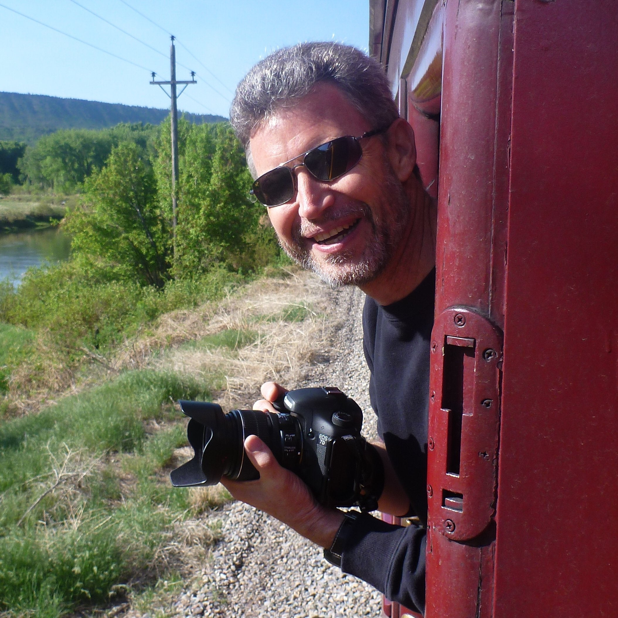 Exploring America: A Photographic Journey used book depot