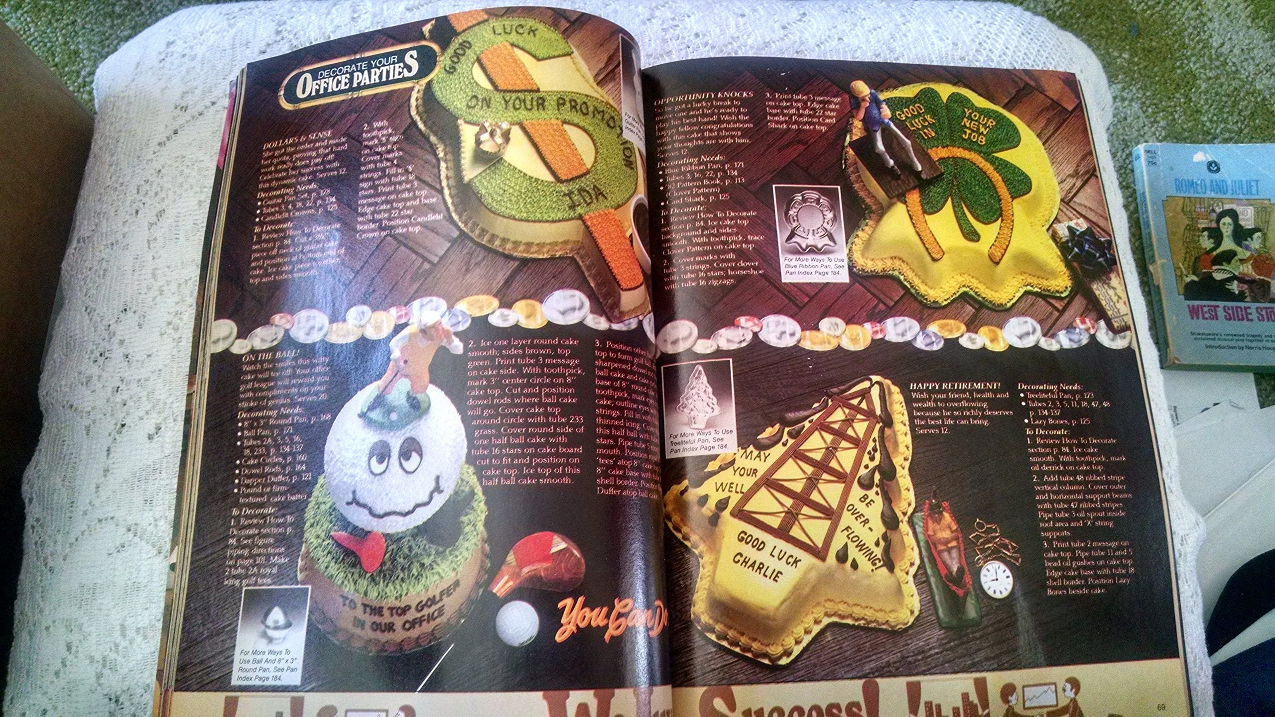 Wilton Yearbook Cake Decorating You Can Do! - 1982 used book depot