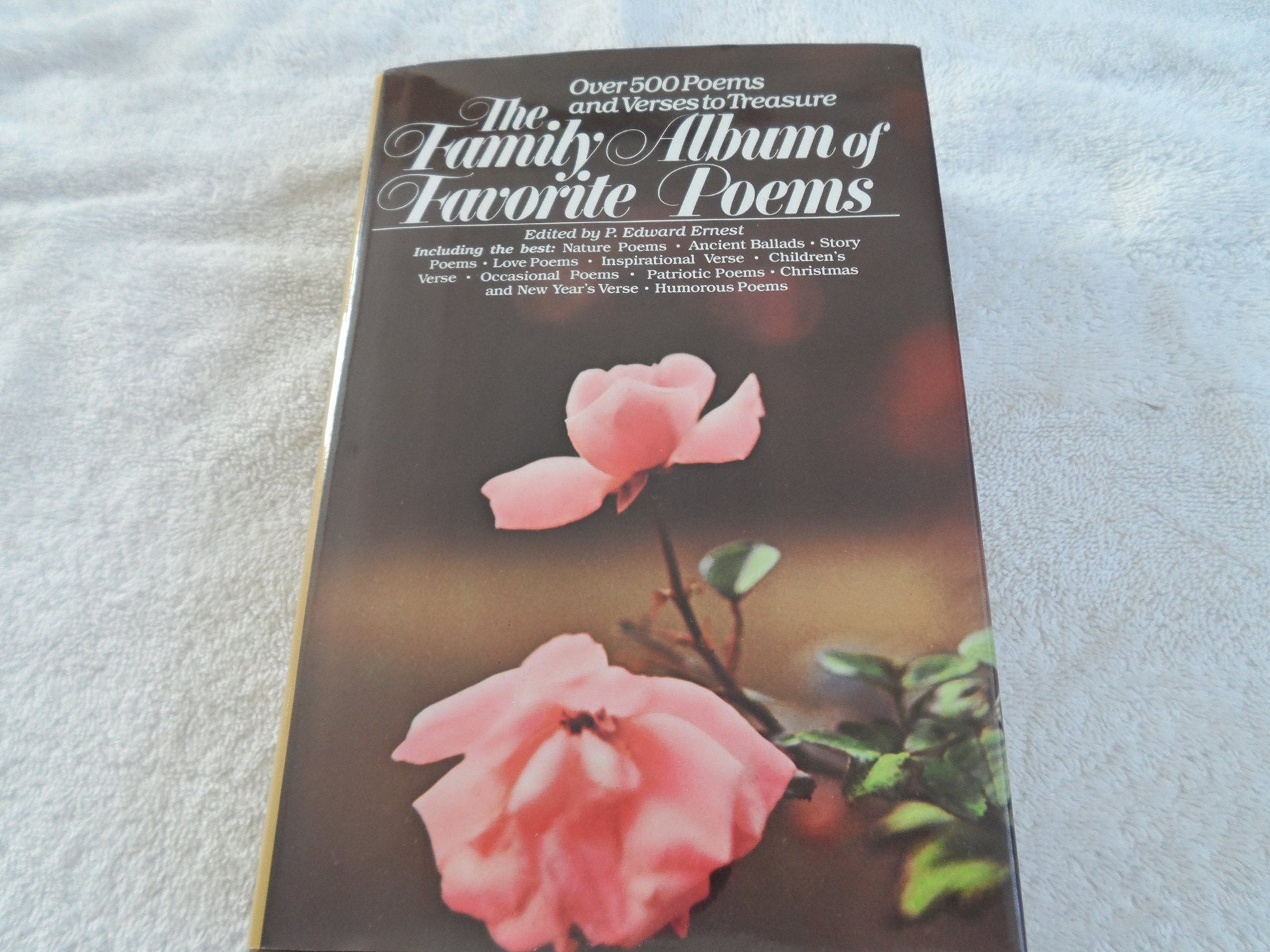 The Family Album of Favorite Poems used book depot