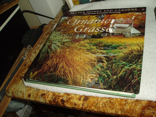 Better Homes and Gardens StepByStep Successful Gardening: Ornamental Grasses Loewer, H Peter