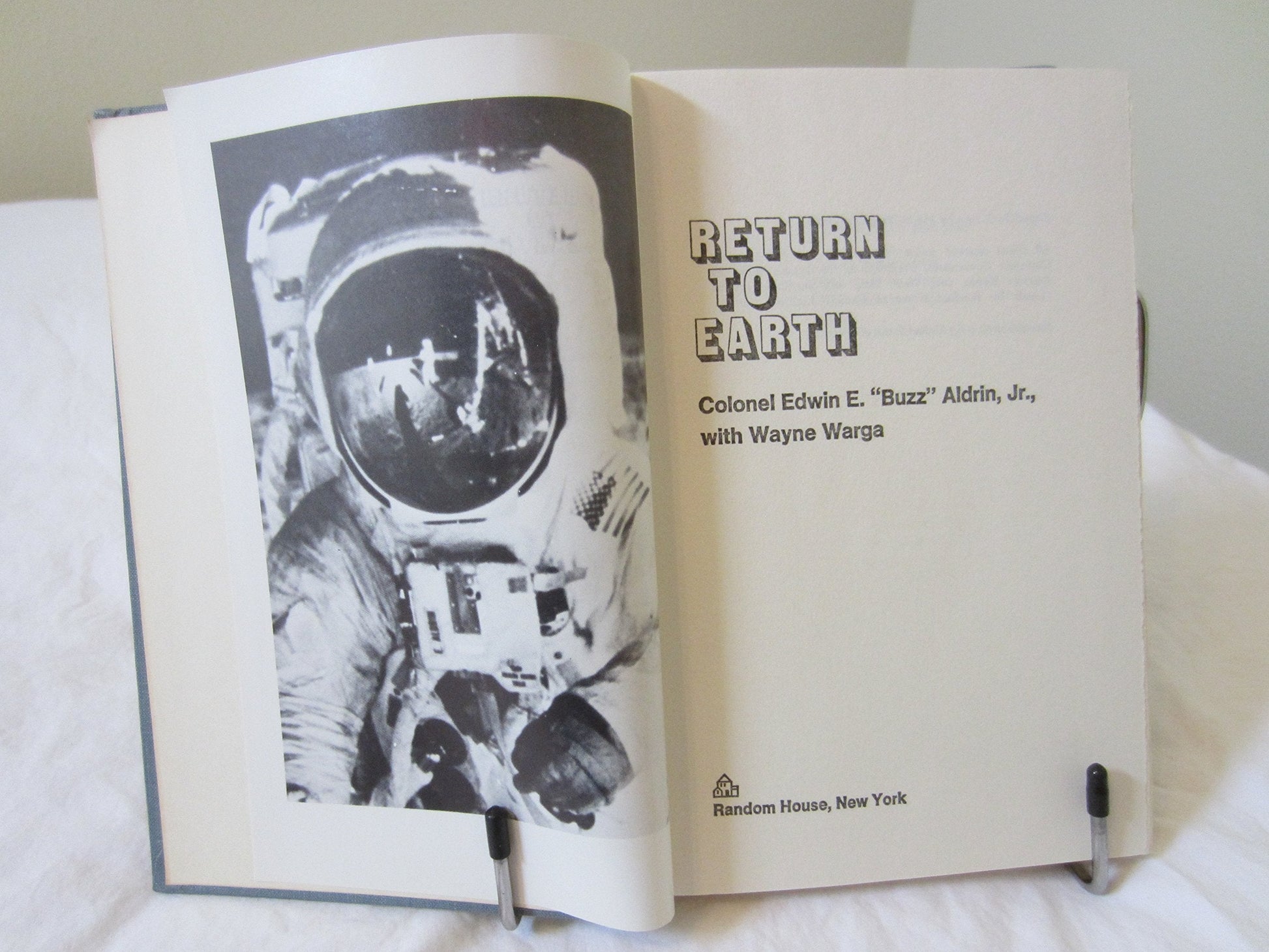 Return to Earth used book depot