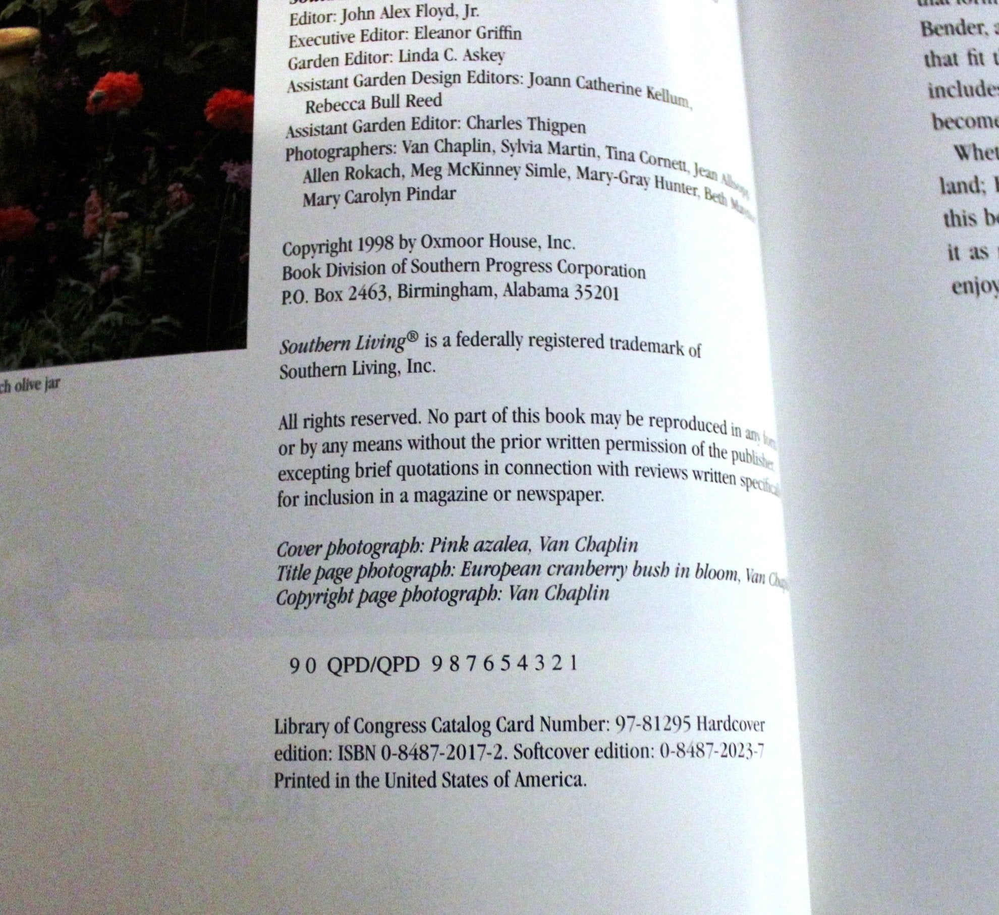 The Southern Living Garden Book used book depot