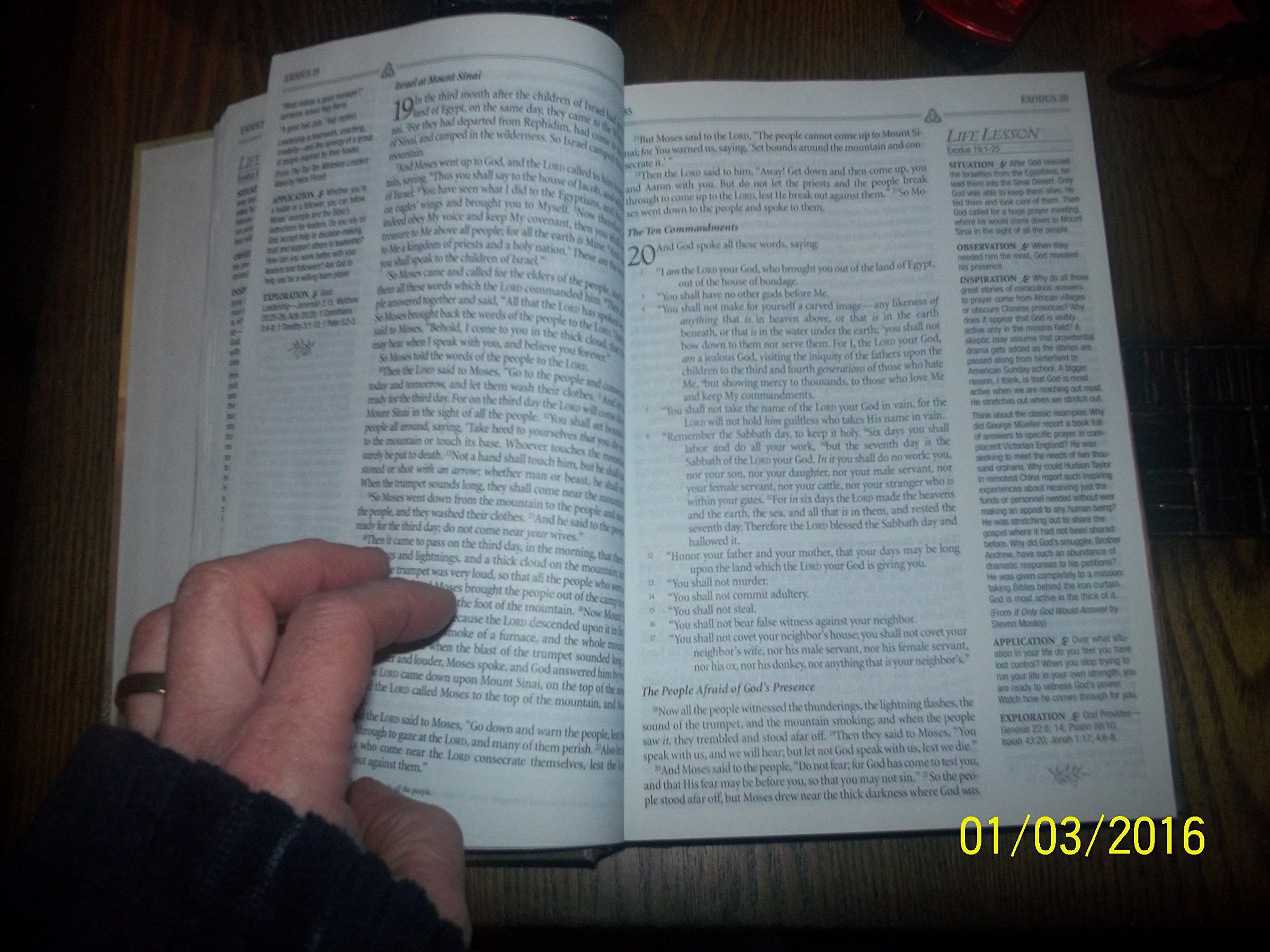 The Inspirational Study Bible New King James Version: Life Lessons from the Inspired Word of God
