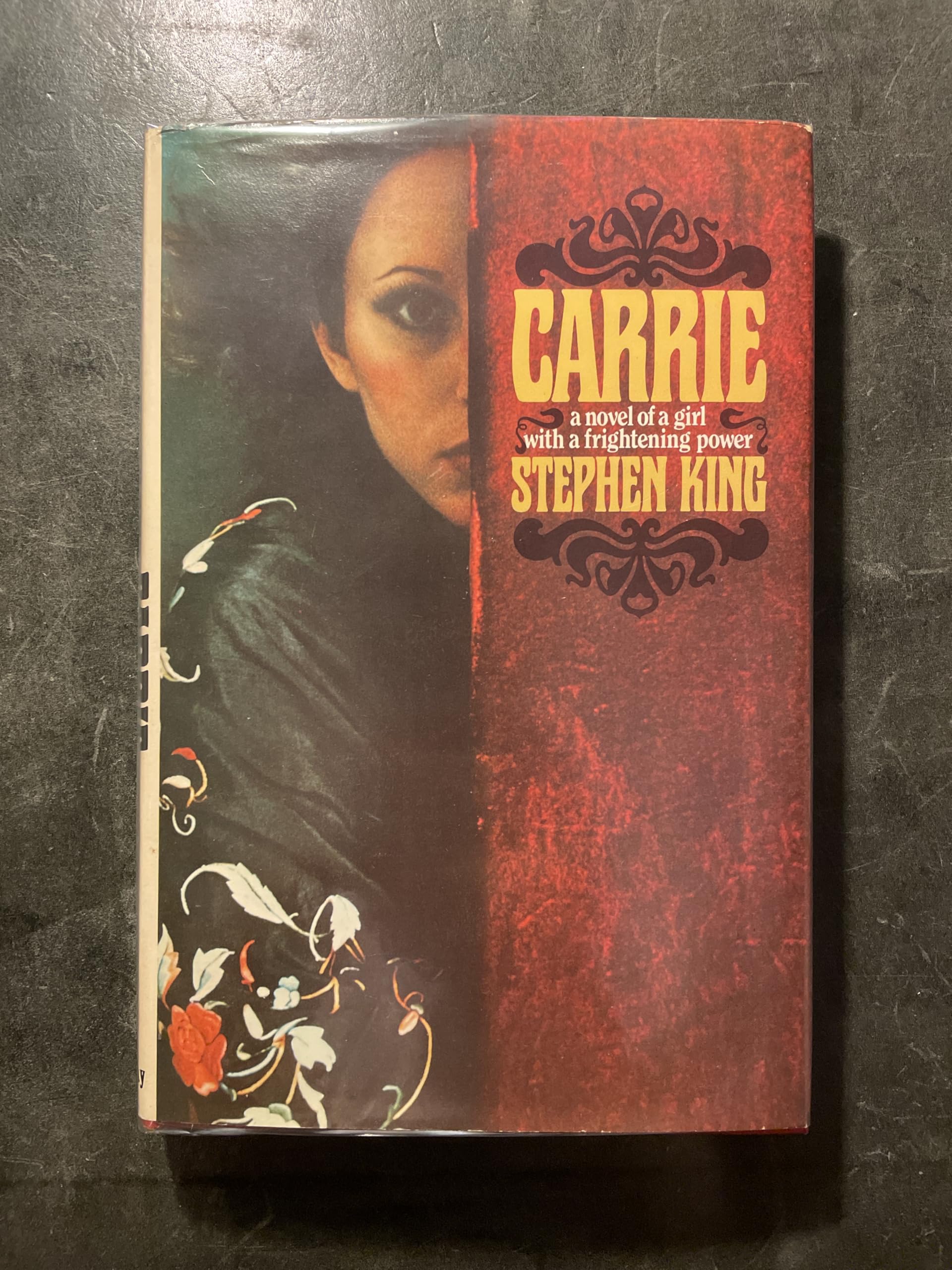 Rare Carrie by Stephen King (1974) Original Hardcover Book Club Edition used book depot