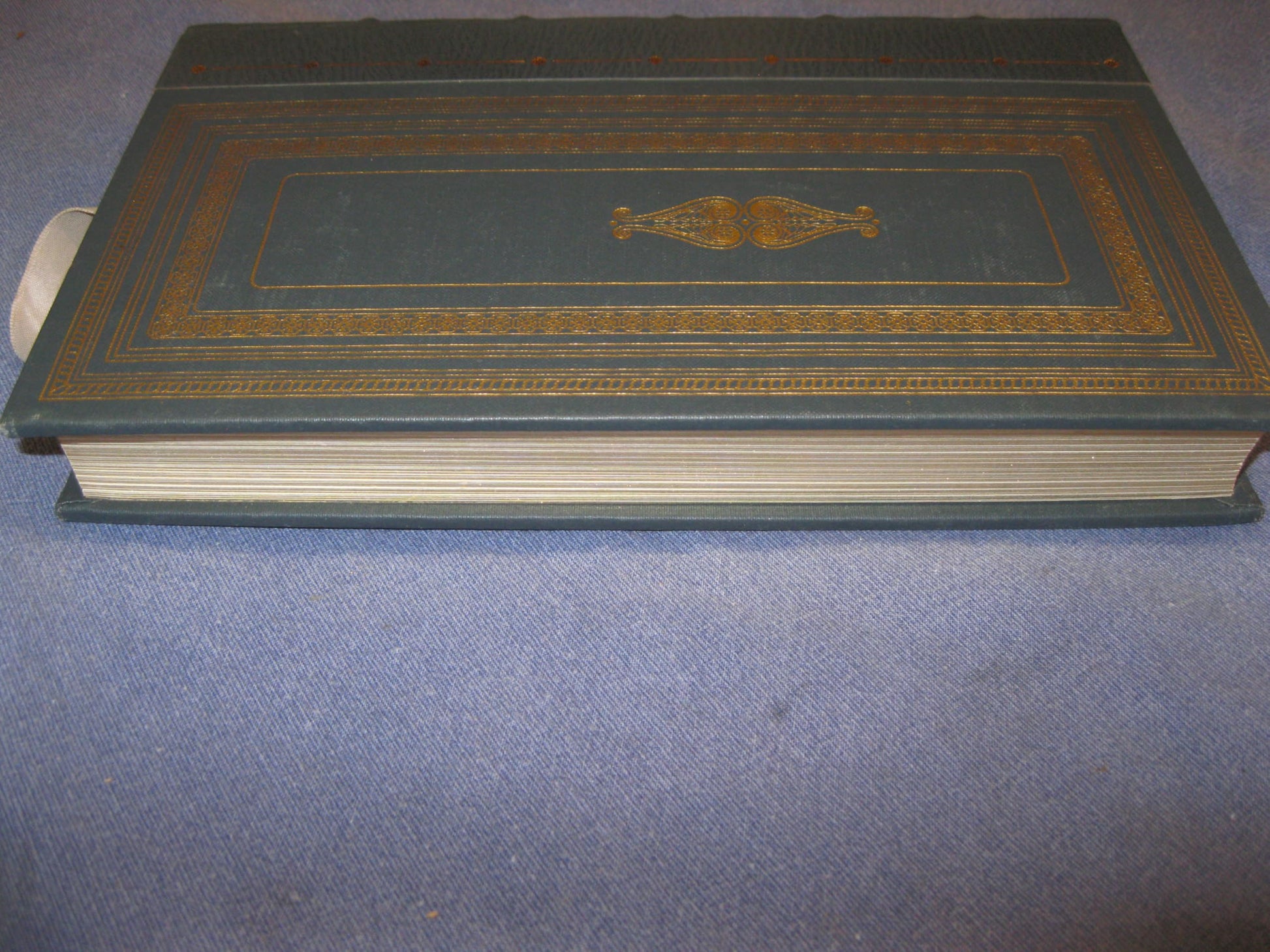 Rare Virgil, translation Of John Dryden / FRANKLIN LIBRARY THE AENEID 1982 used book depot