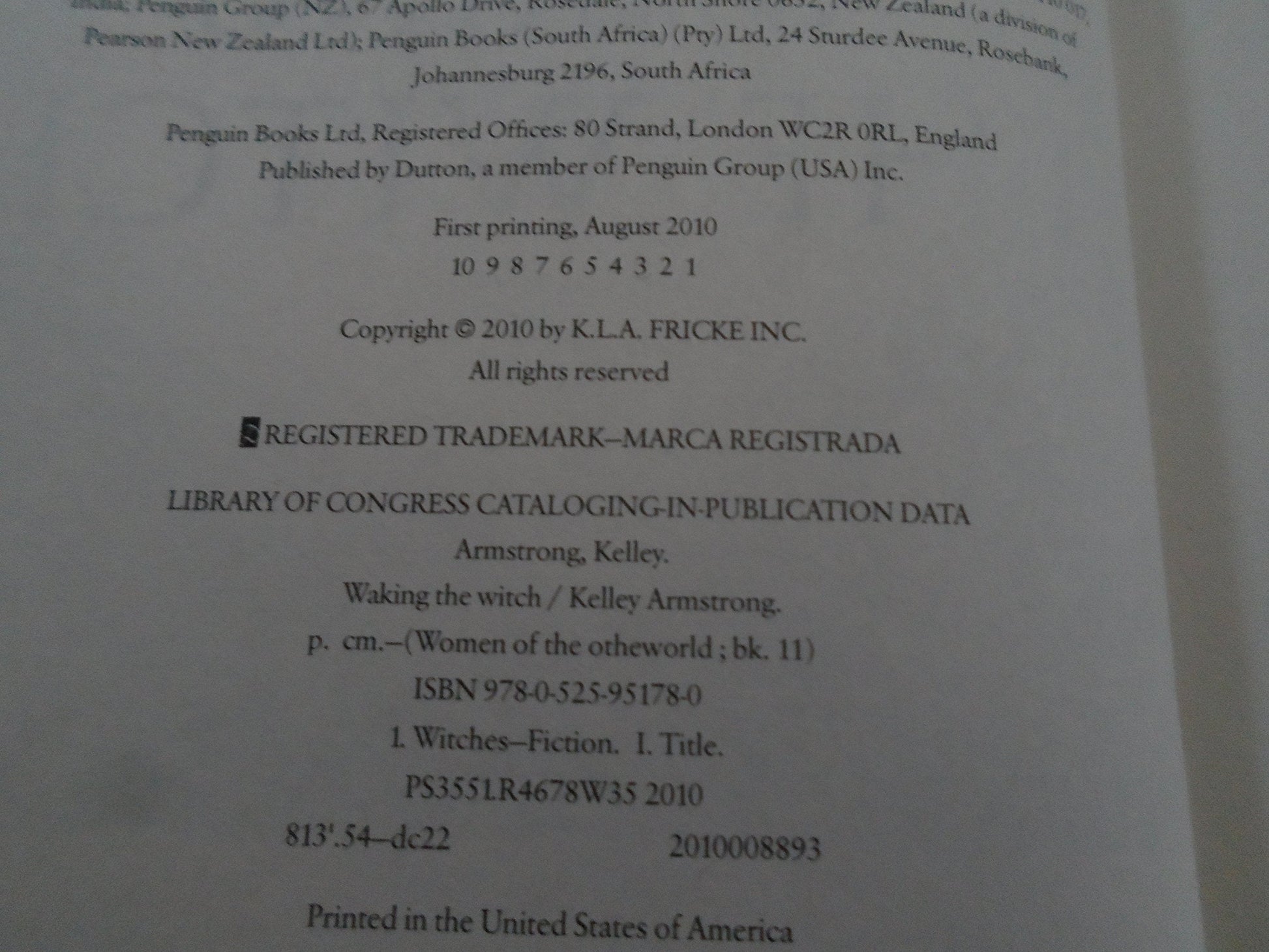 Waking the Witch (Women of the Otherworld) used book depot