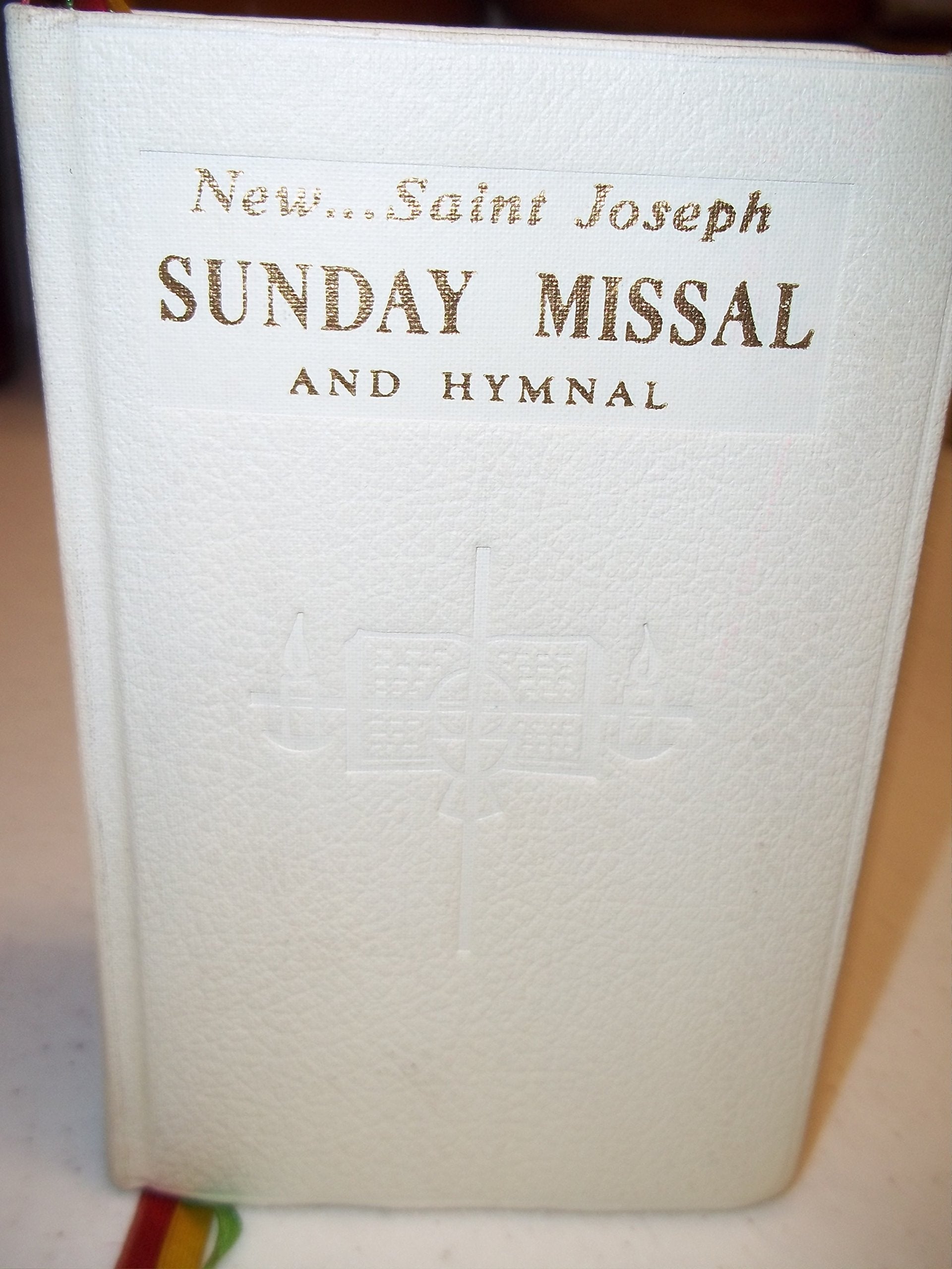 New.Saint Joseph Sunday Missal and Hymnal used book depot