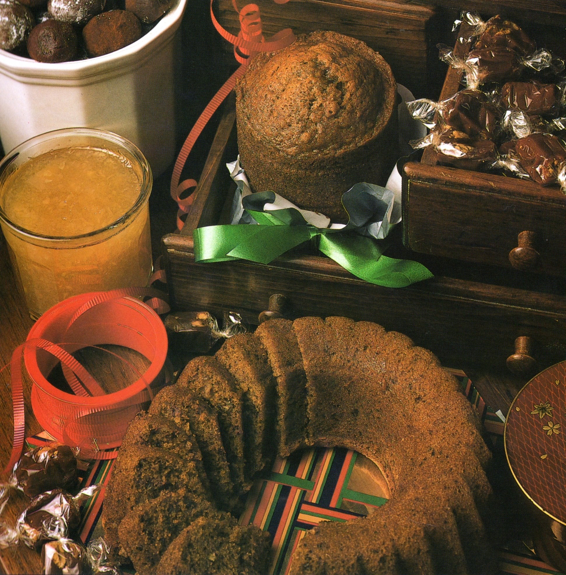 The Gift Giver's Cookbook: Delicious Foods to Make and Give used book depot