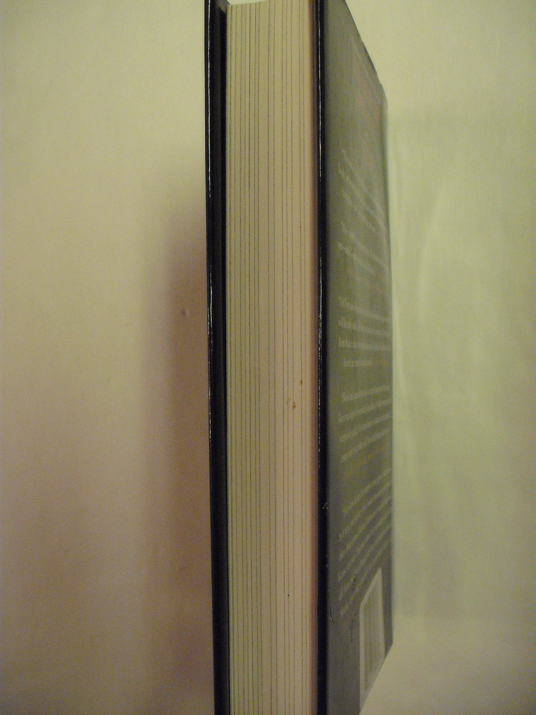 The Strain: Book One of The Strain Trilogy (The Strain Trilogy, 1) used book depot