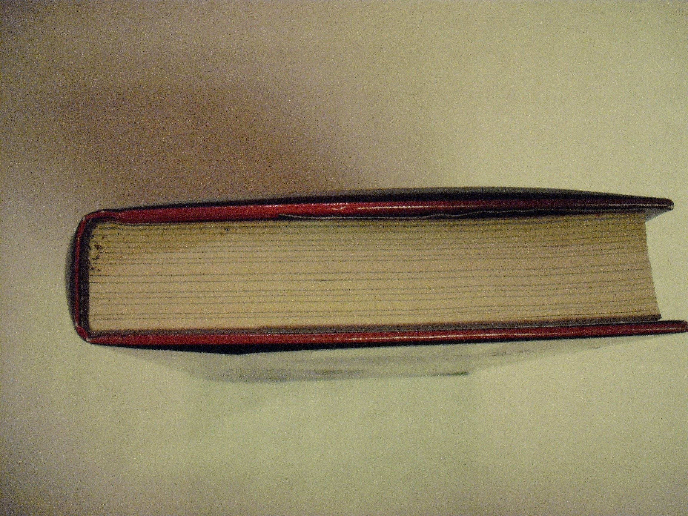 The Strain: Book One of The Strain Trilogy (The Strain Trilogy, 1) used book depot