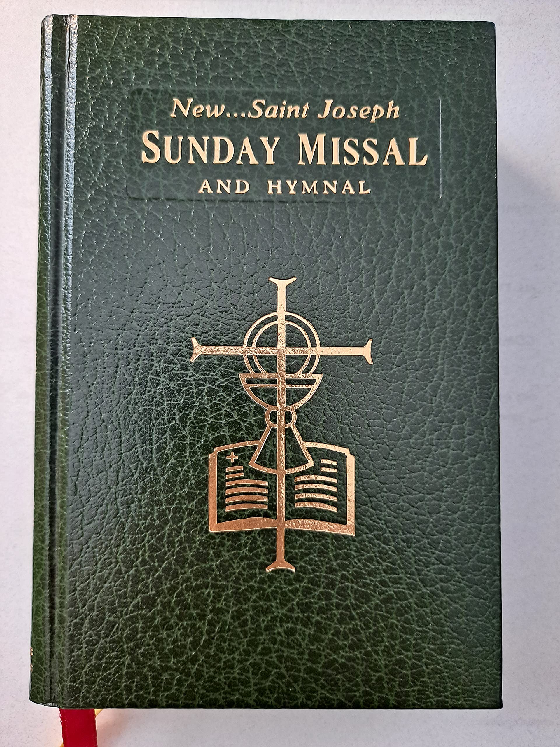 New Saint Joseph Sunday Missal & Hymnal/No. 820/22-Gn used book depot
