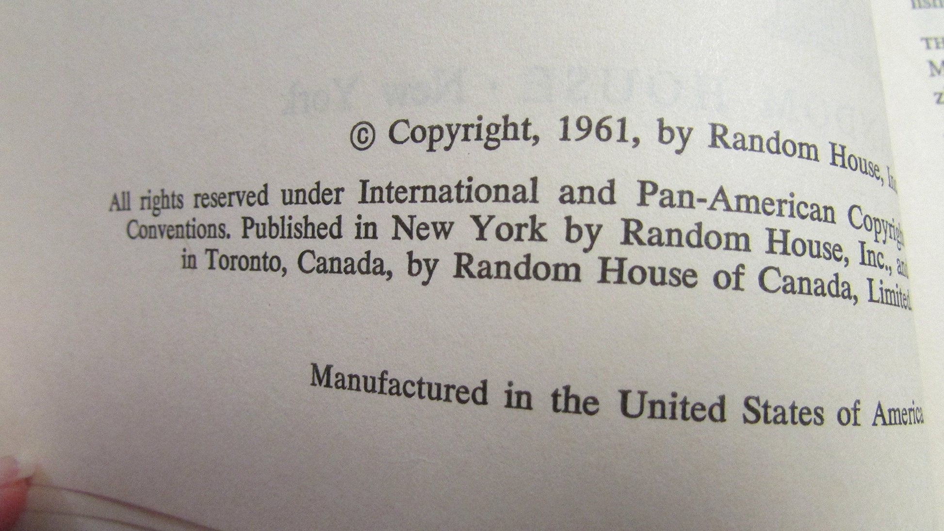 Alfred Hitchcock Presents: 12 Stories for Late at Night used book depot