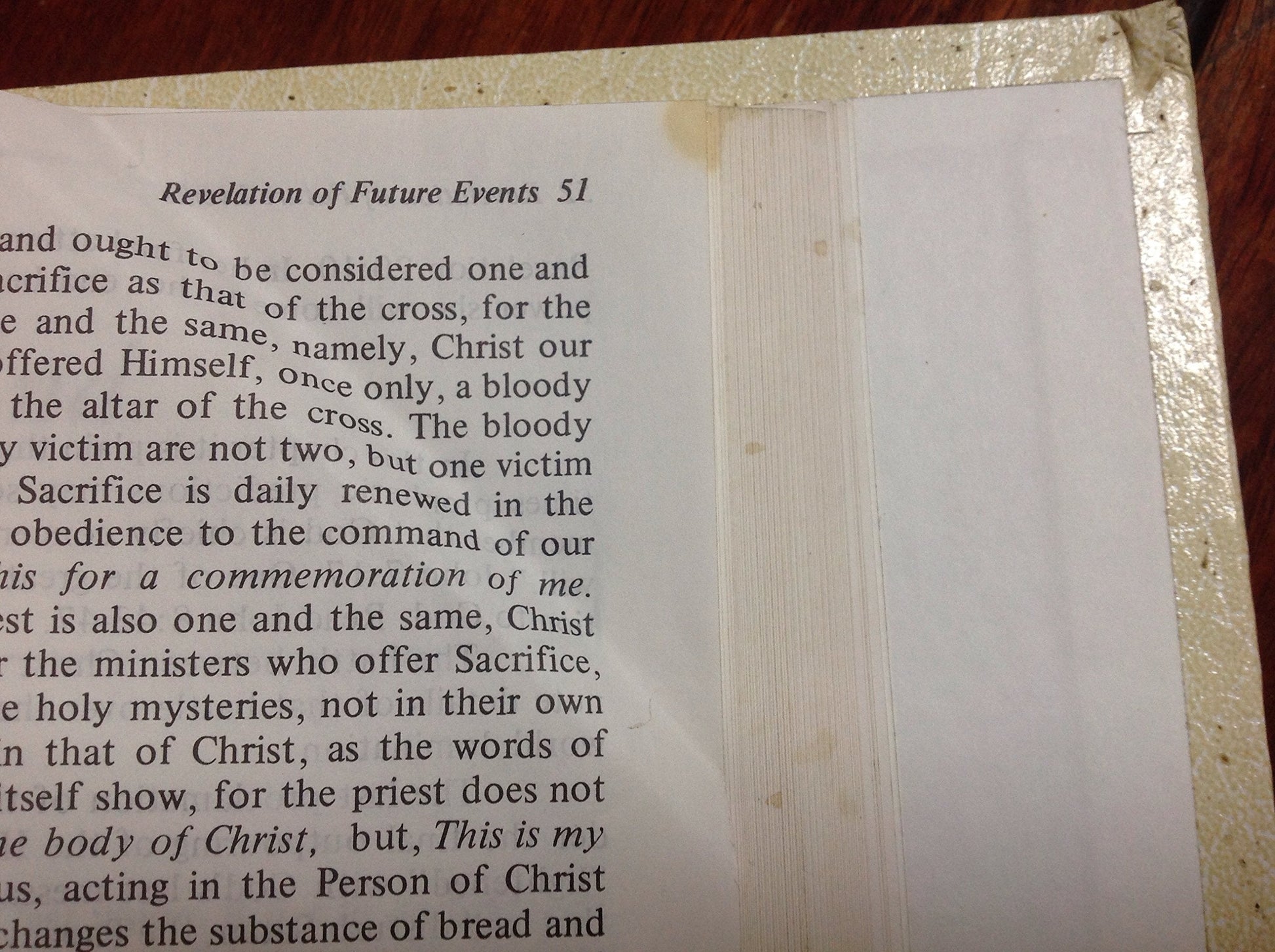 The Holy Bible: Authorized King James Version, With Full-Color Illustrations of the Old Masters (1976, Hologram of The Last Supper on Cover) used book depot
