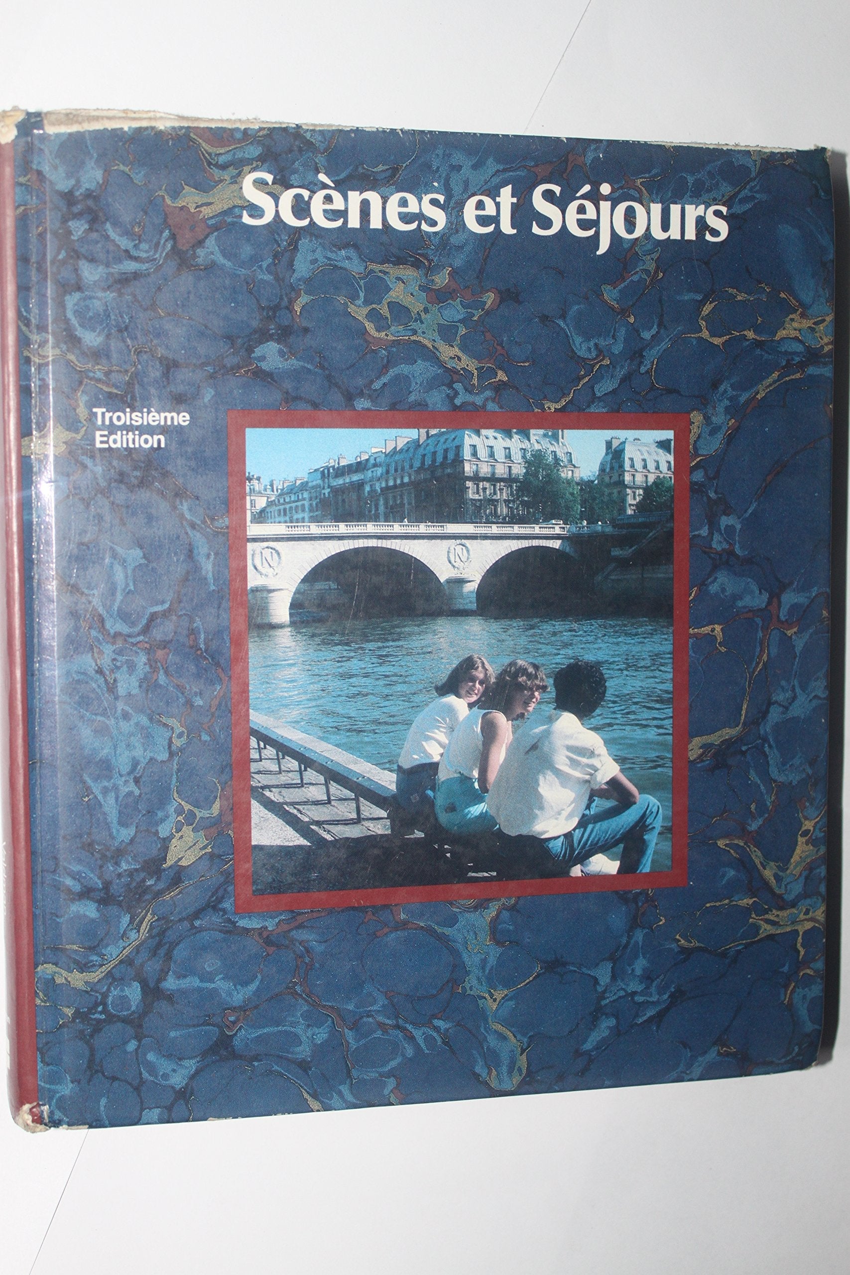 Sceǹes et séjours (Scott, Foresman French program) used book depot