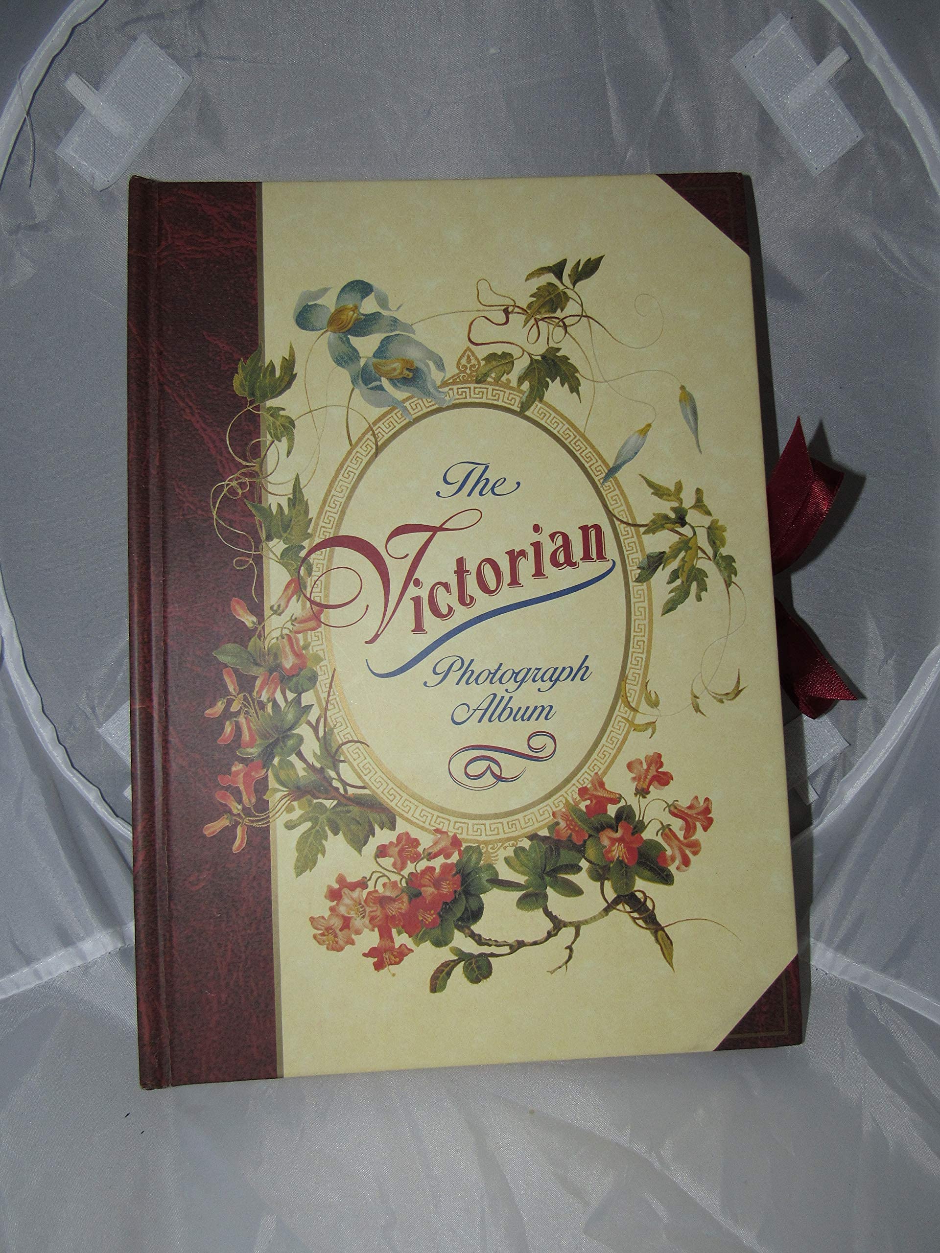 The Victorian Photograph Album: Large used book depot